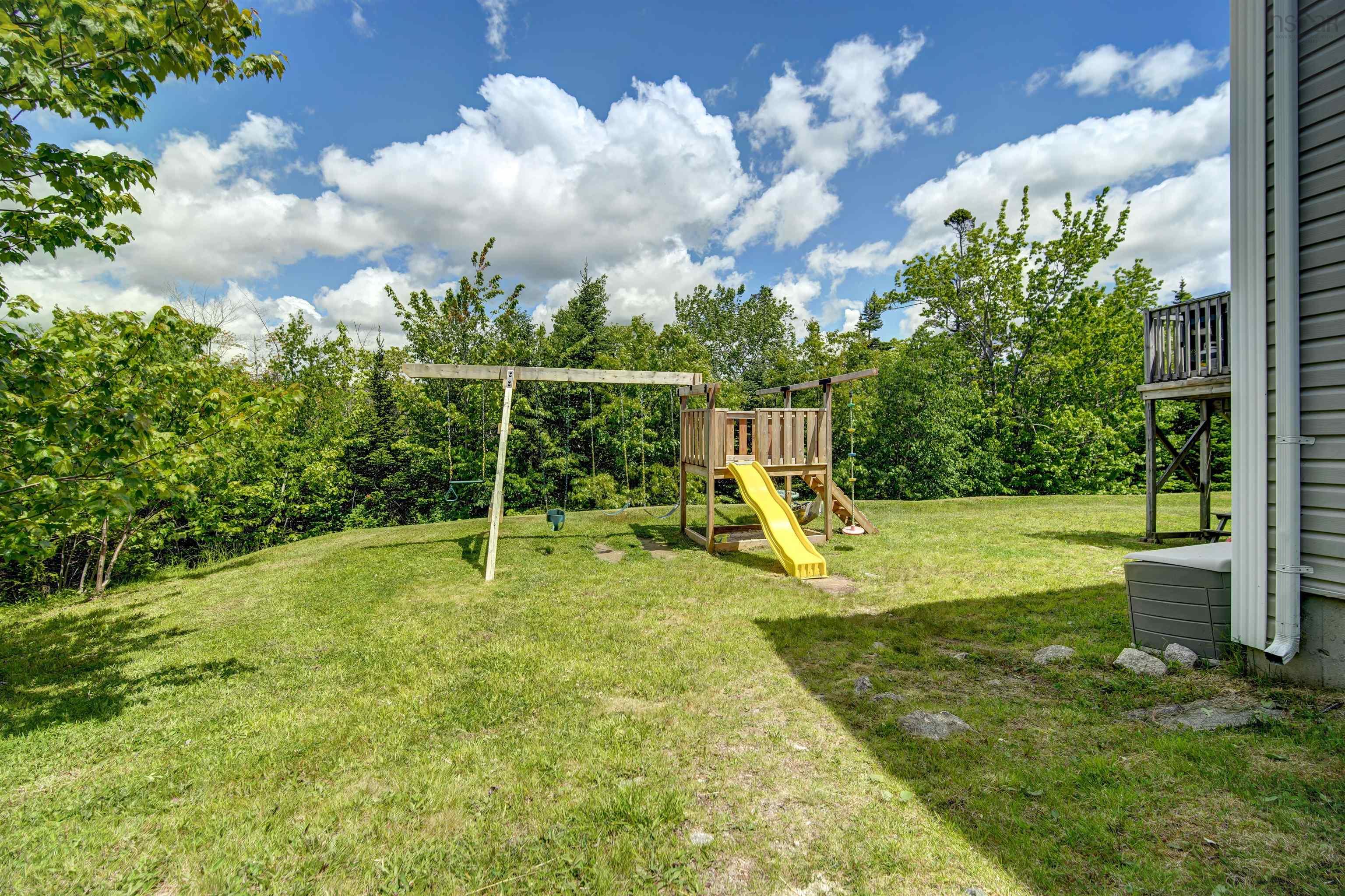 $549,900.00: 60 Elderberry Lane, Brookside