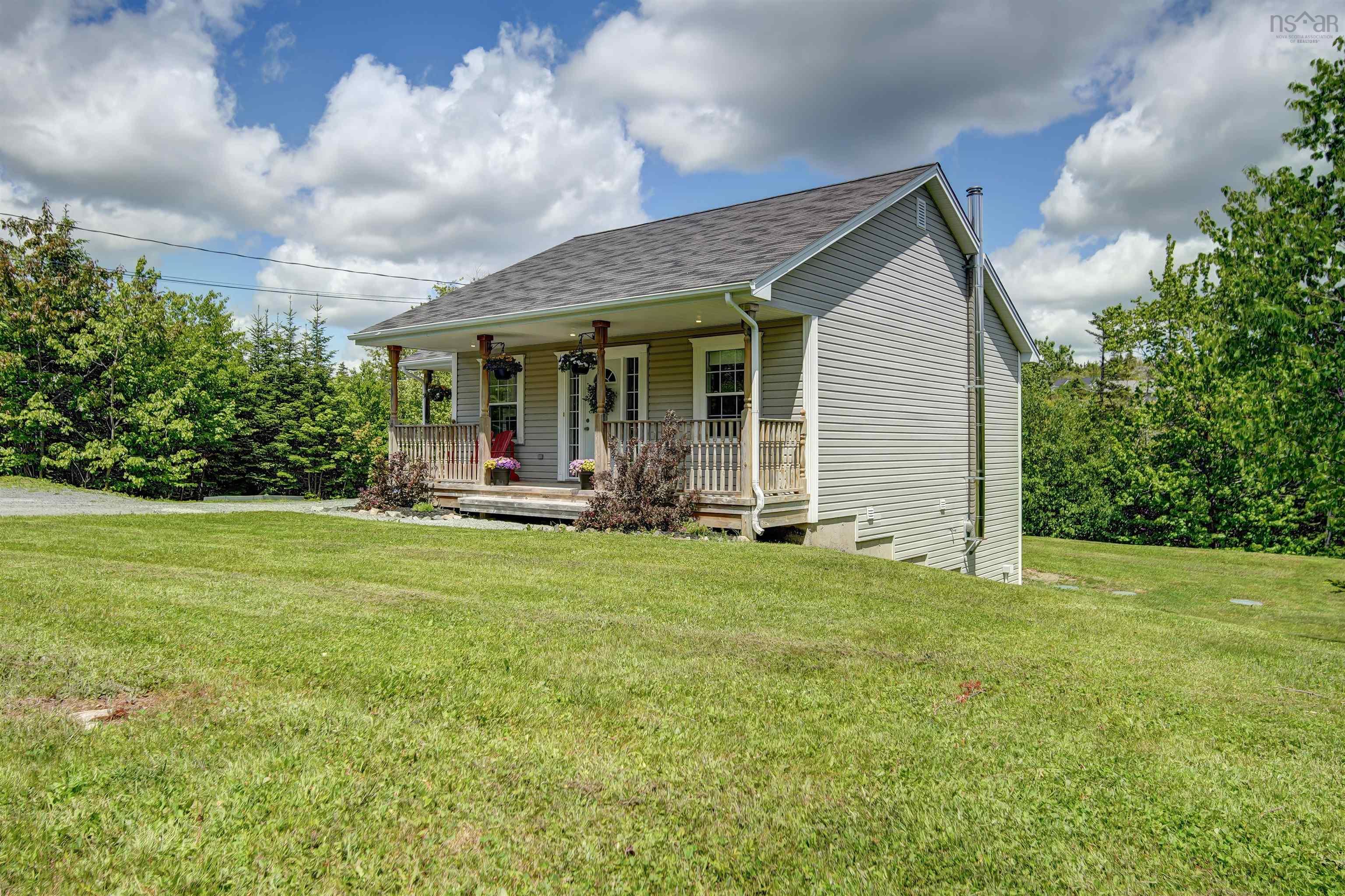 $549,900.00: 60 Elderberry Lane, Brookside