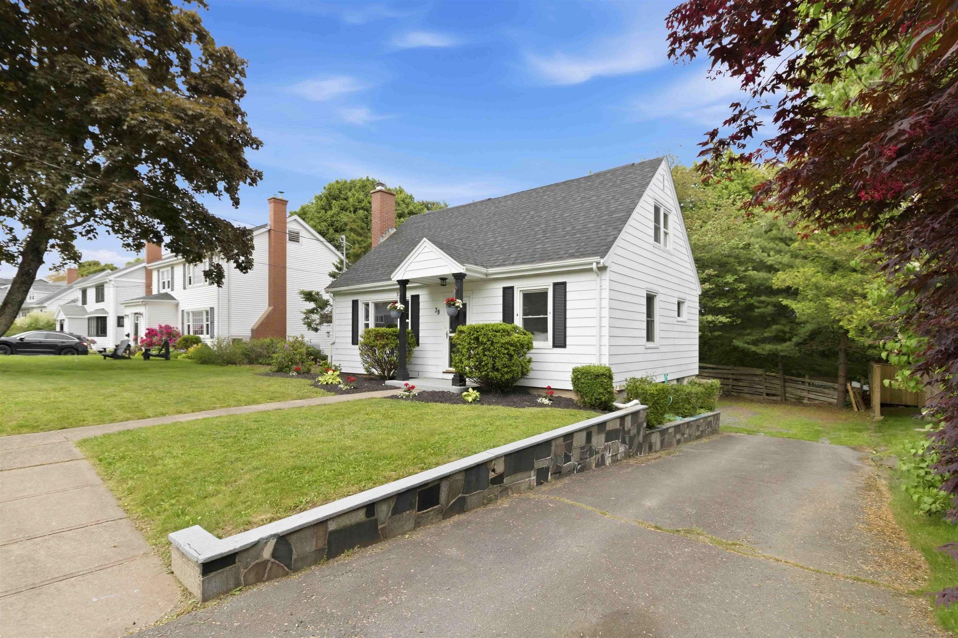 38 Walton Drive, Halifax, NS (MLS® 202615461)