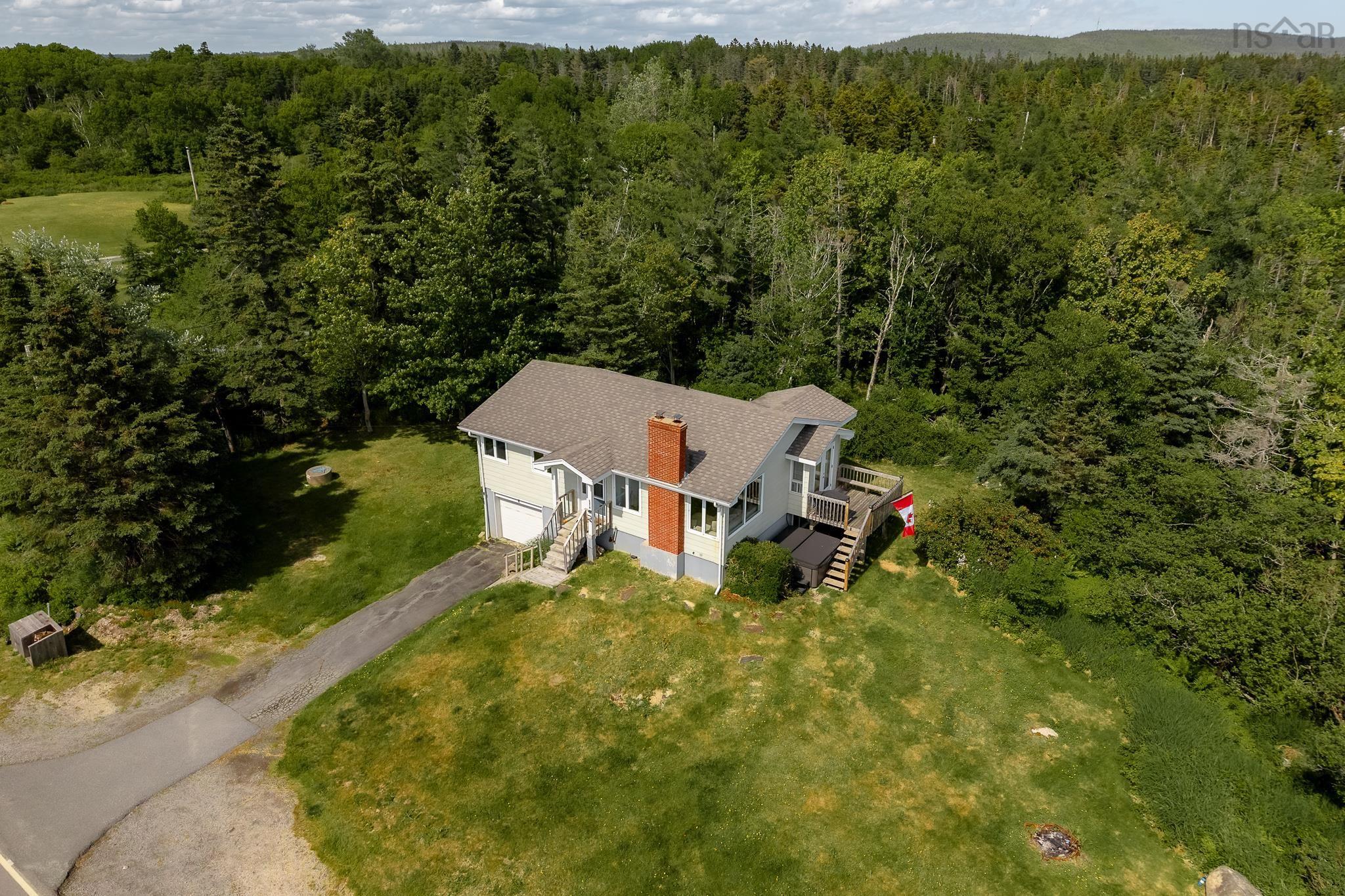 $499,900.00: 5324 Highway 329, Blandford