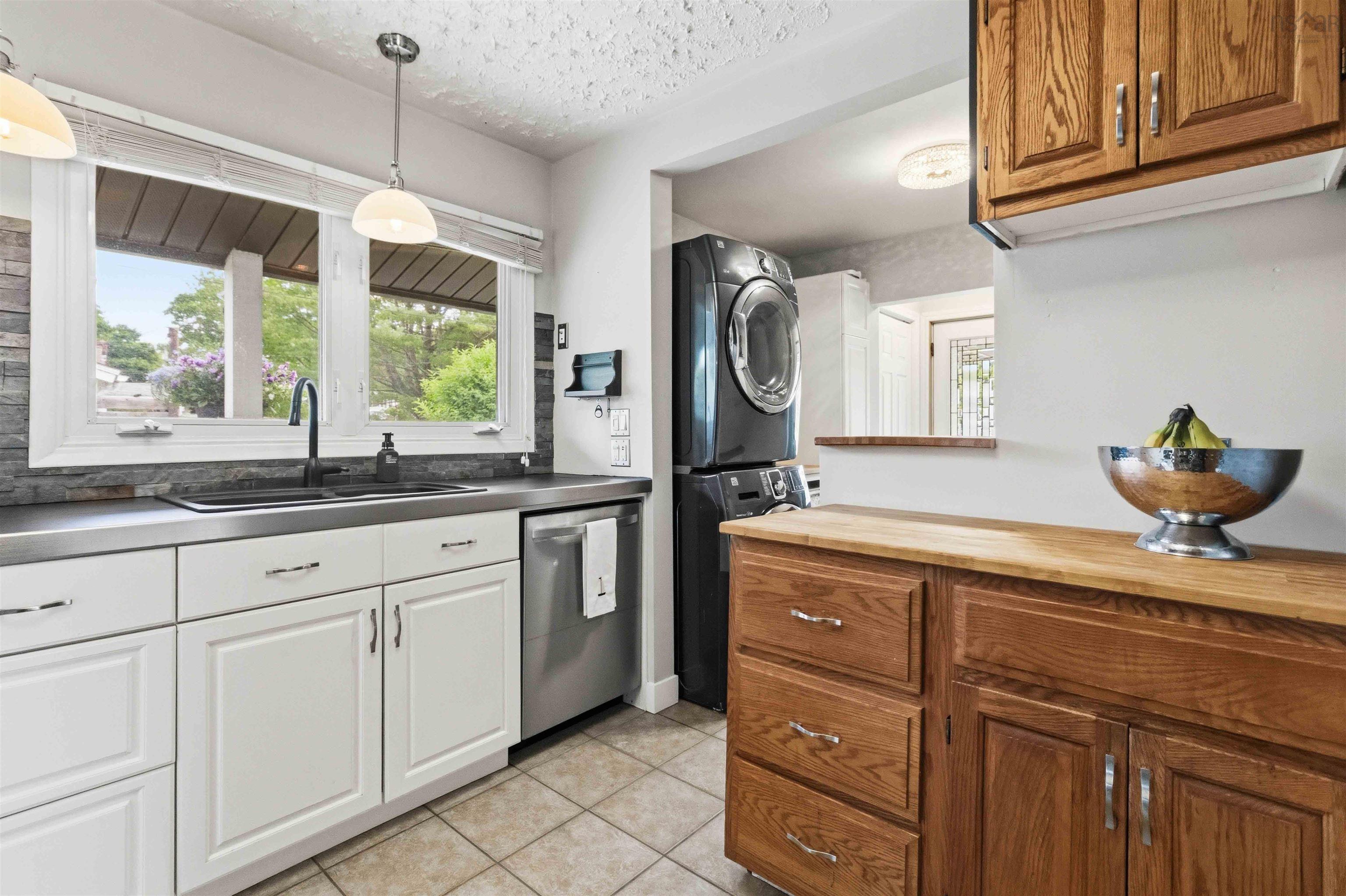 $459,900.00: 133 Charlottetown Way, Dartmouth