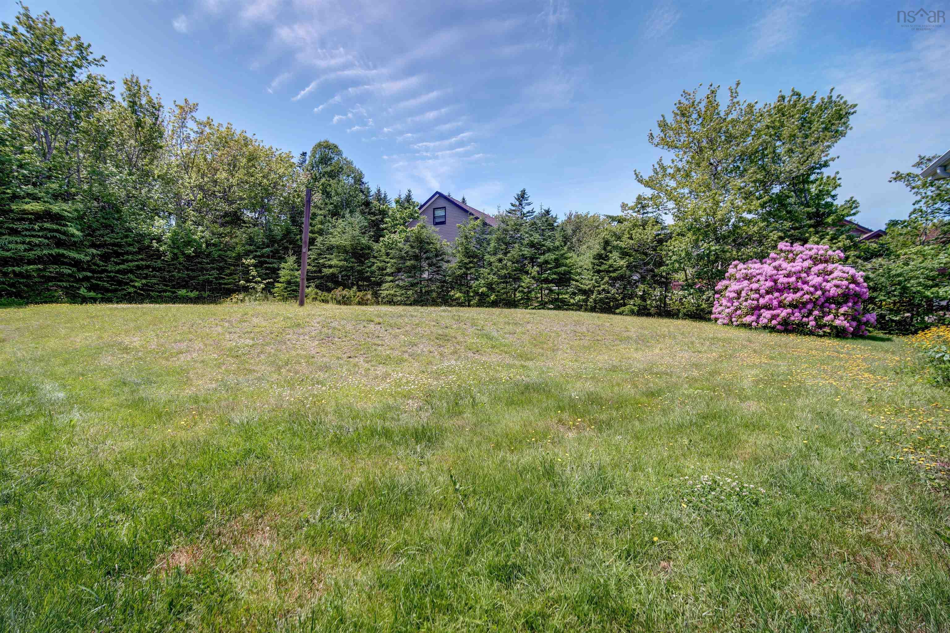 $799,900.00: 18 Delmerle Drive, Whites Lake