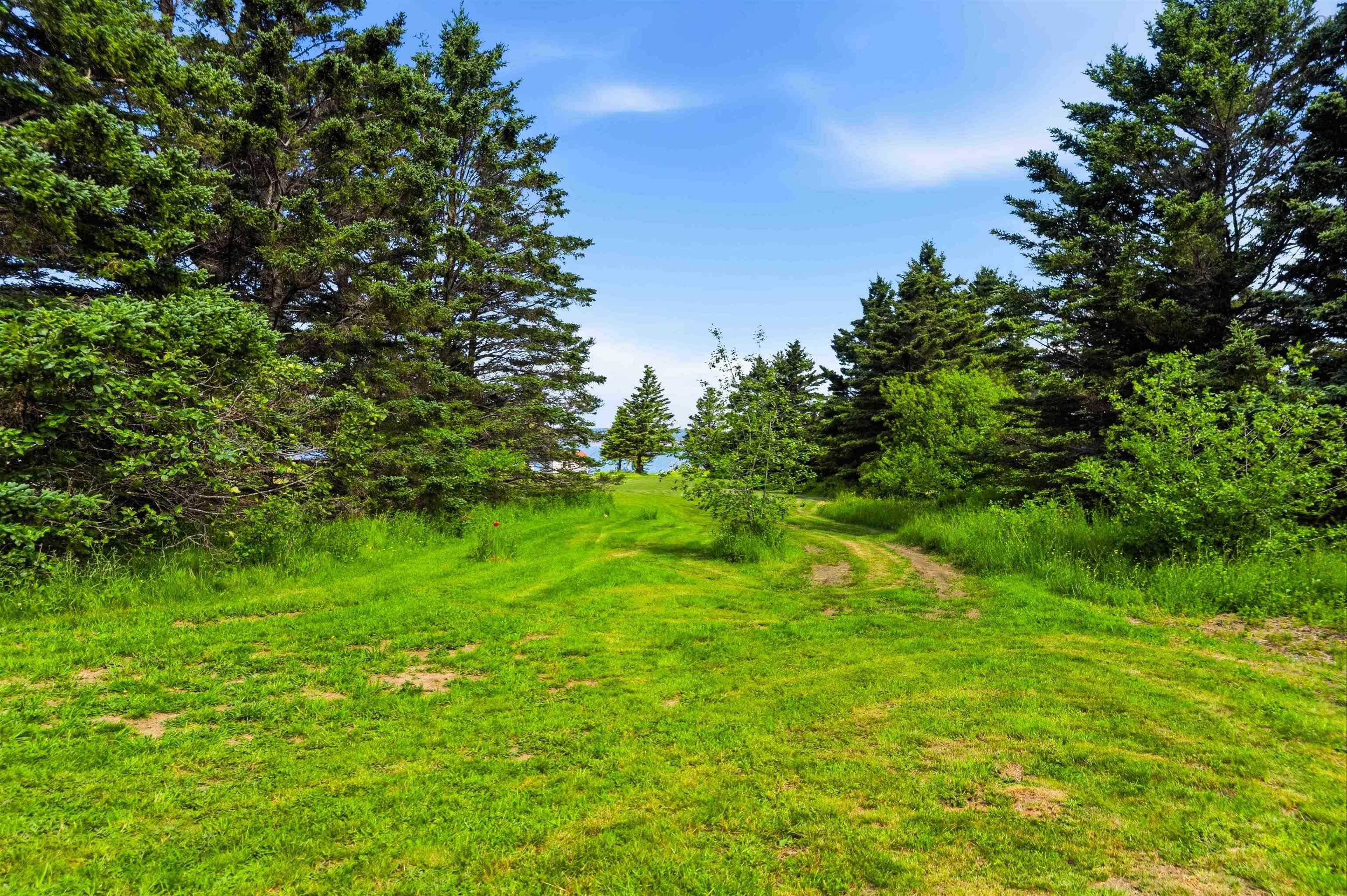 $549,500.00: 7939 Highway 101, Barton