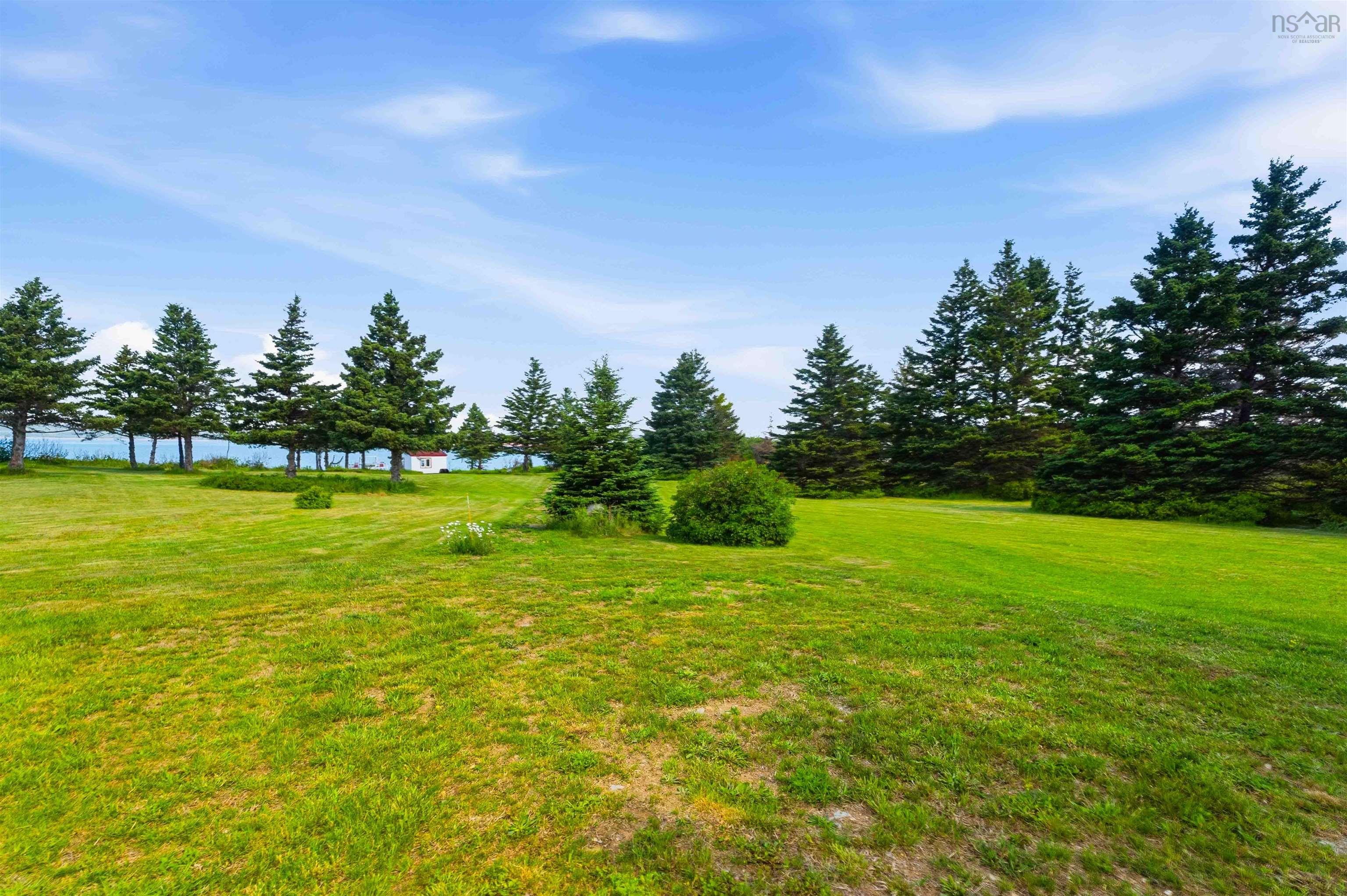 $549,500.00: 7939 Highway 101, Barton
