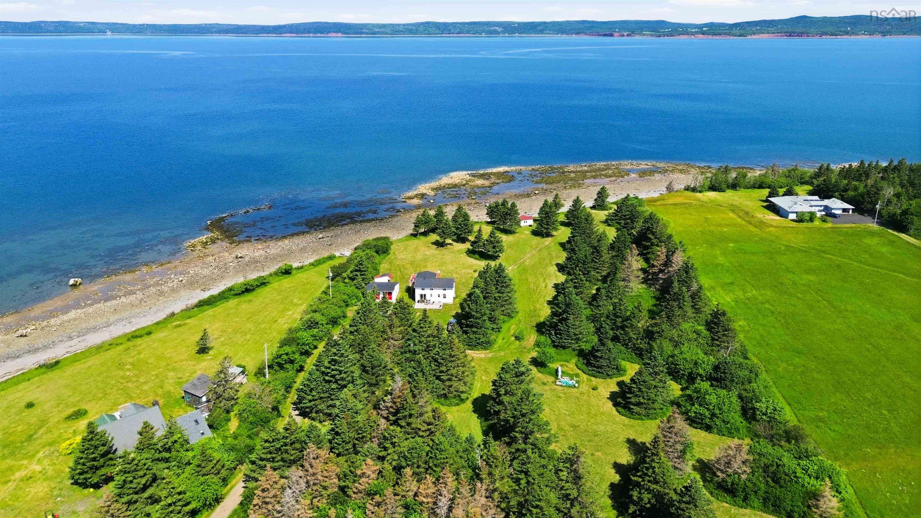 $549,500.00: 7939 Highway 101, Barton