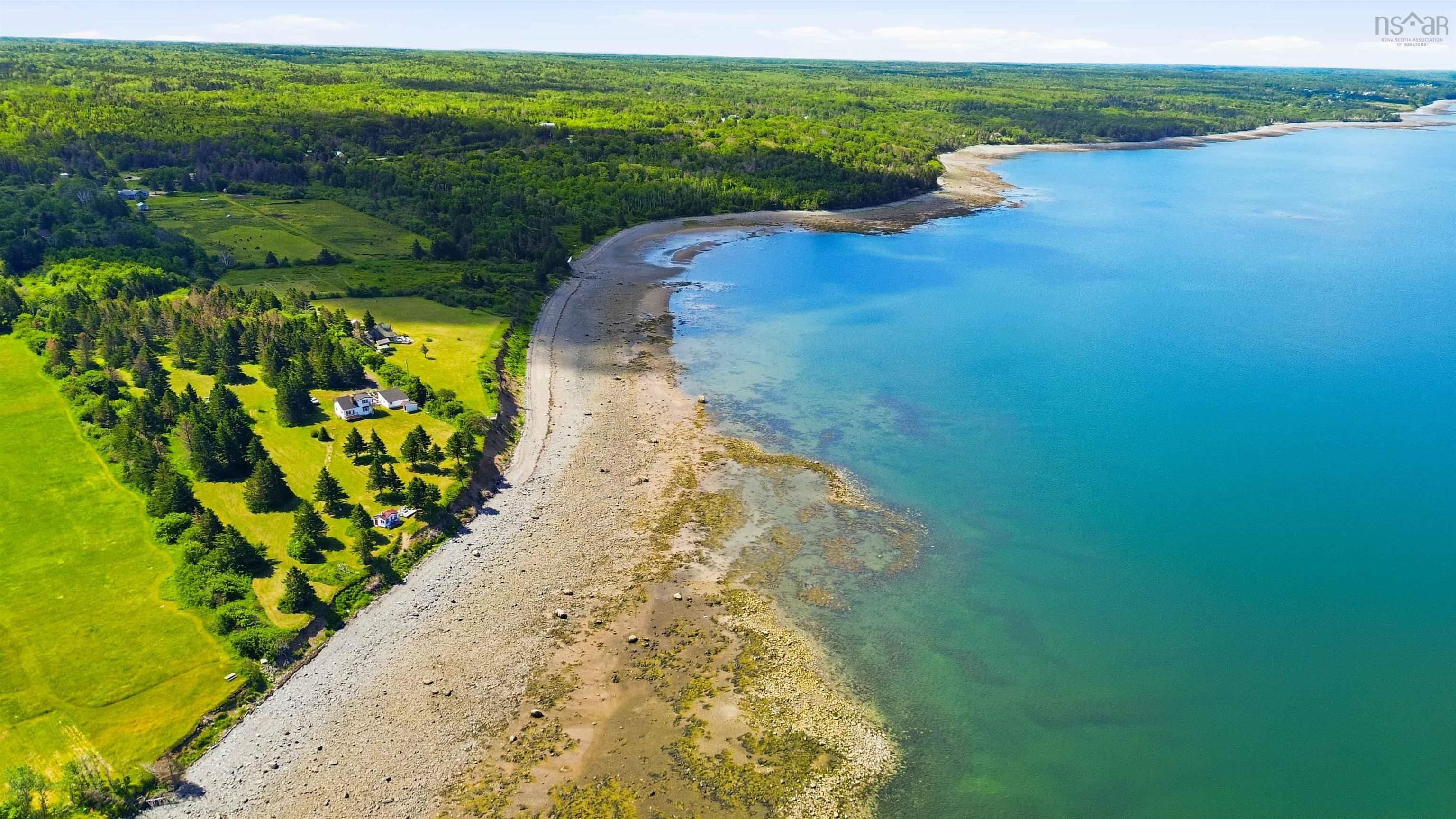 $549,500.00: 7939 Highway 101, Barton