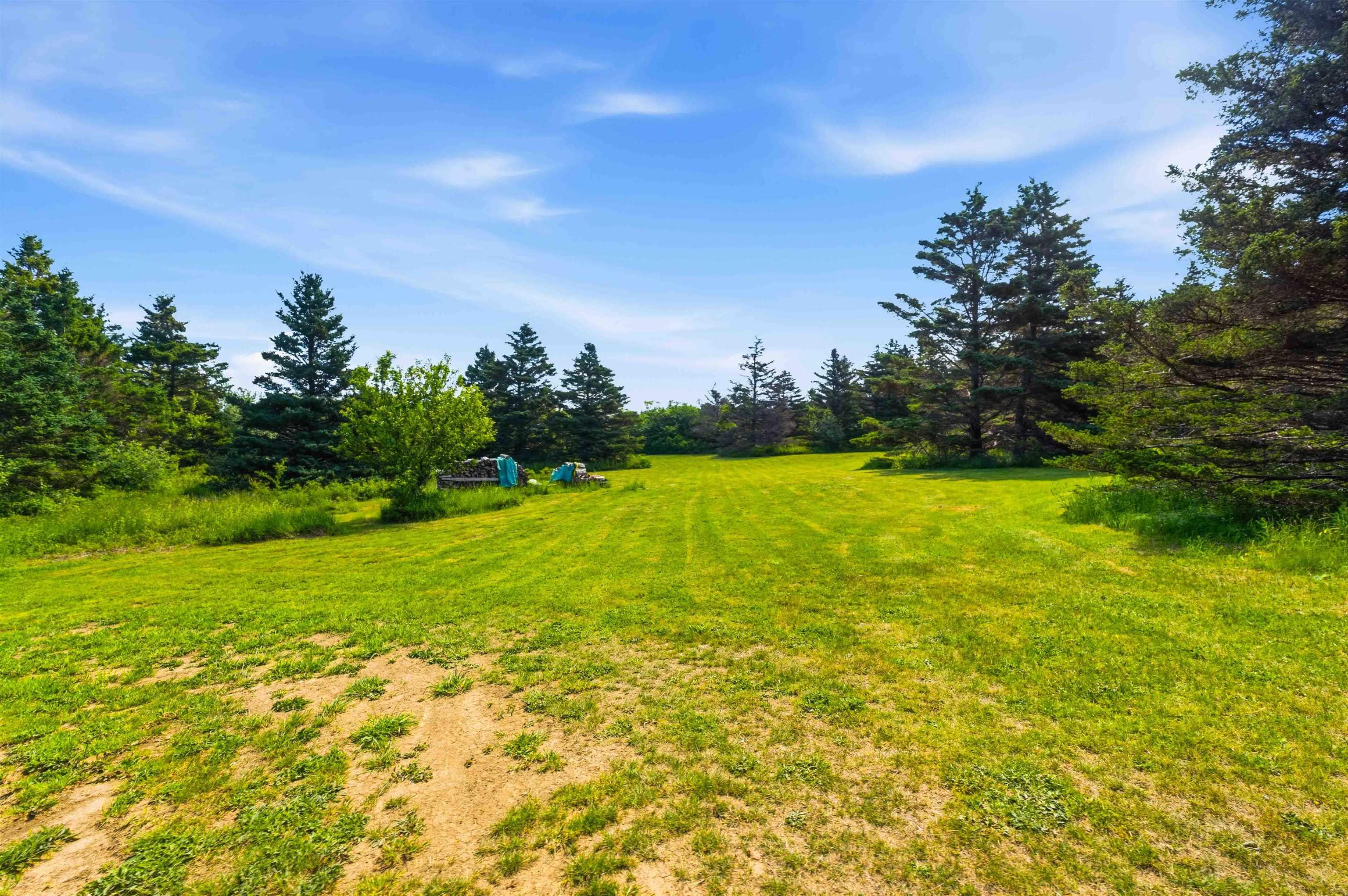 $549,500.00: 7939 Highway 101, Barton