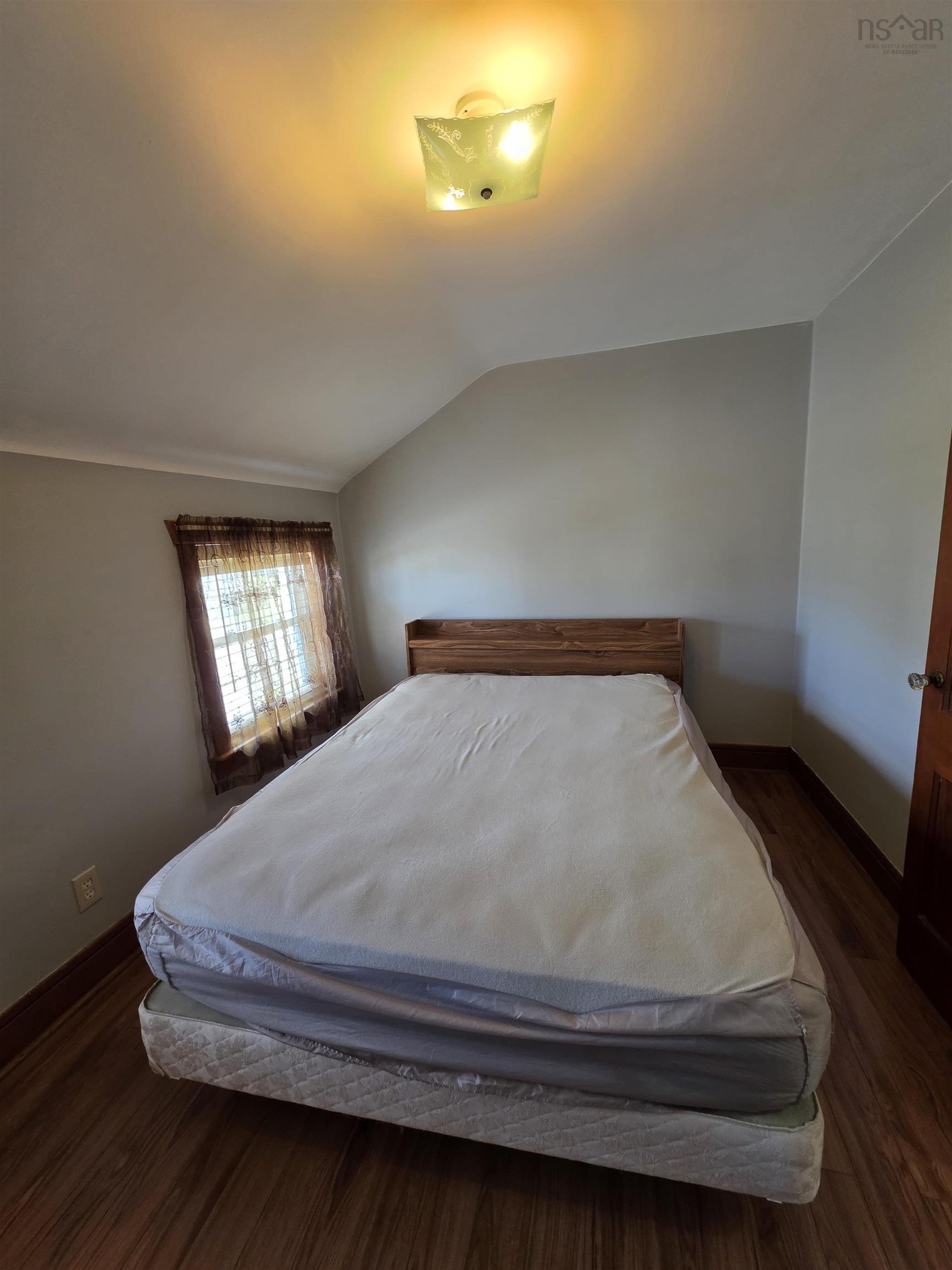$227,000.00: 73 Taylor Street, Sydney