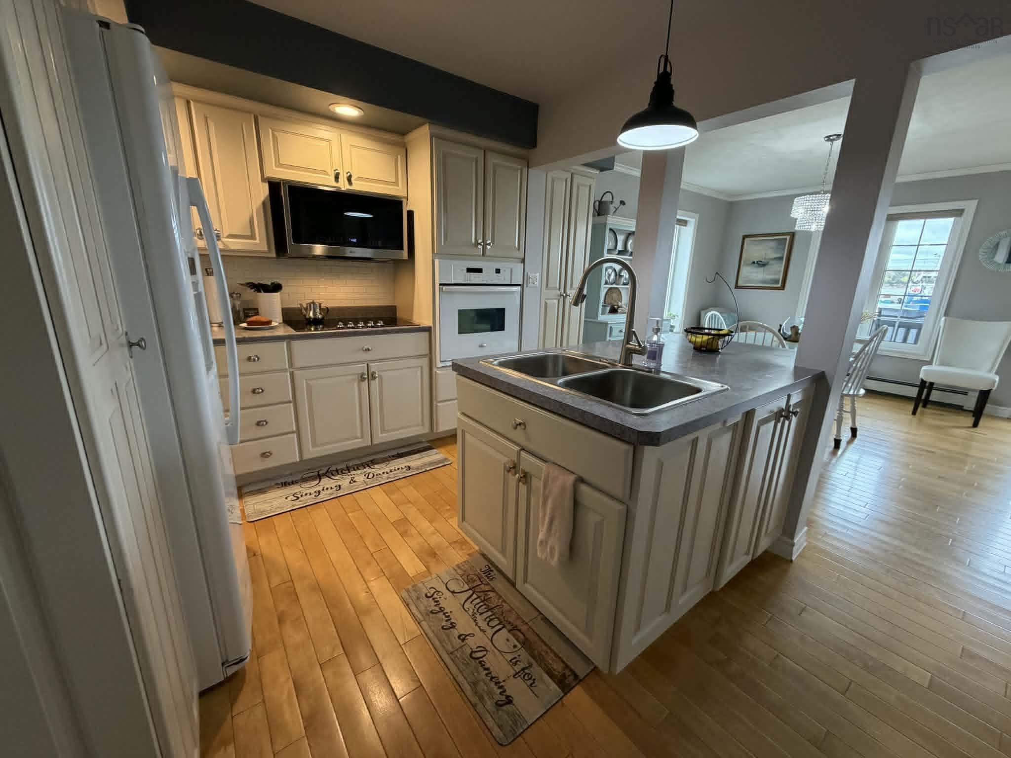 $575,000.00: 15421 Cabot Trail, Chéticamp
