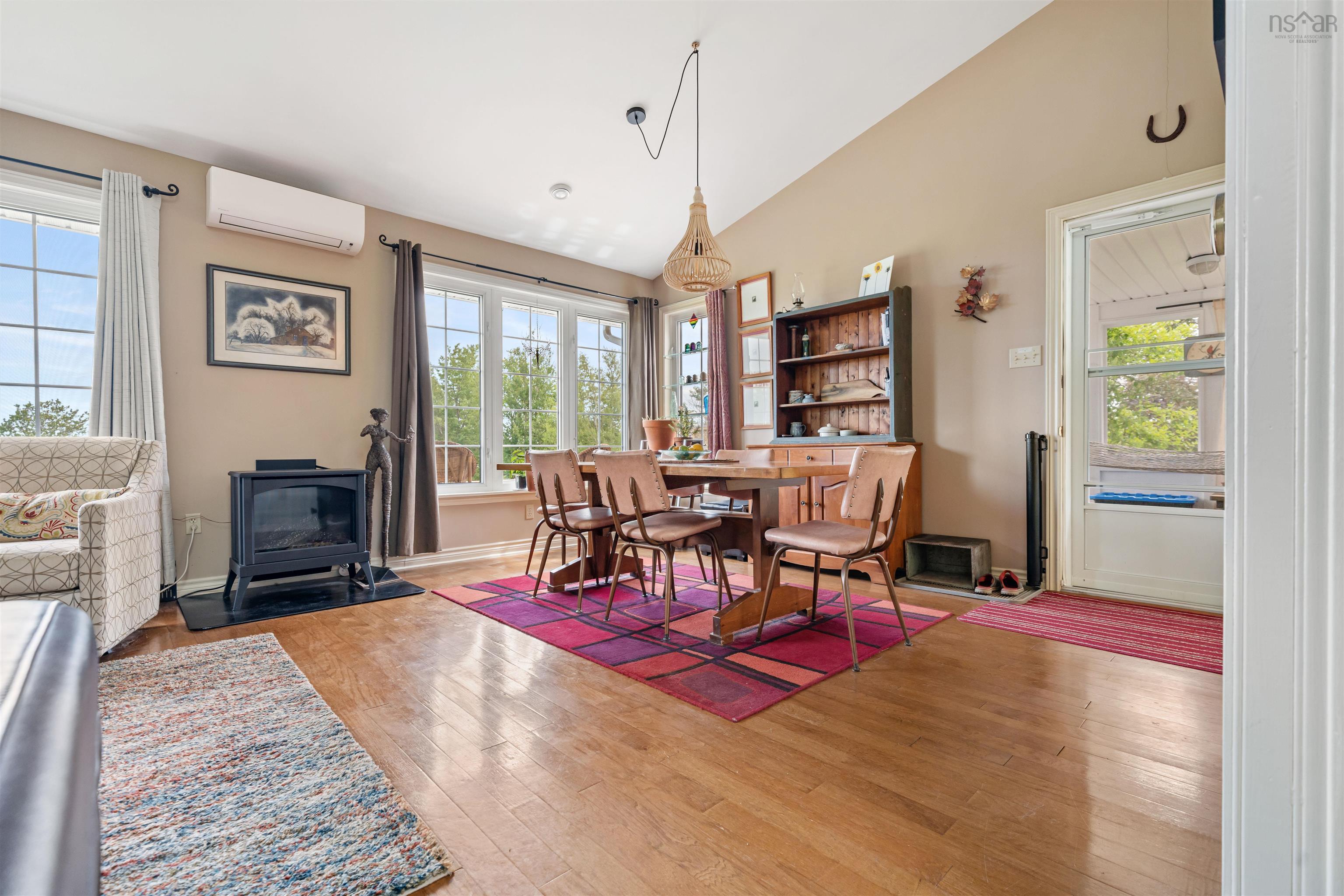 $574,000.00: 39 Arrow Head Crescent, Waterside