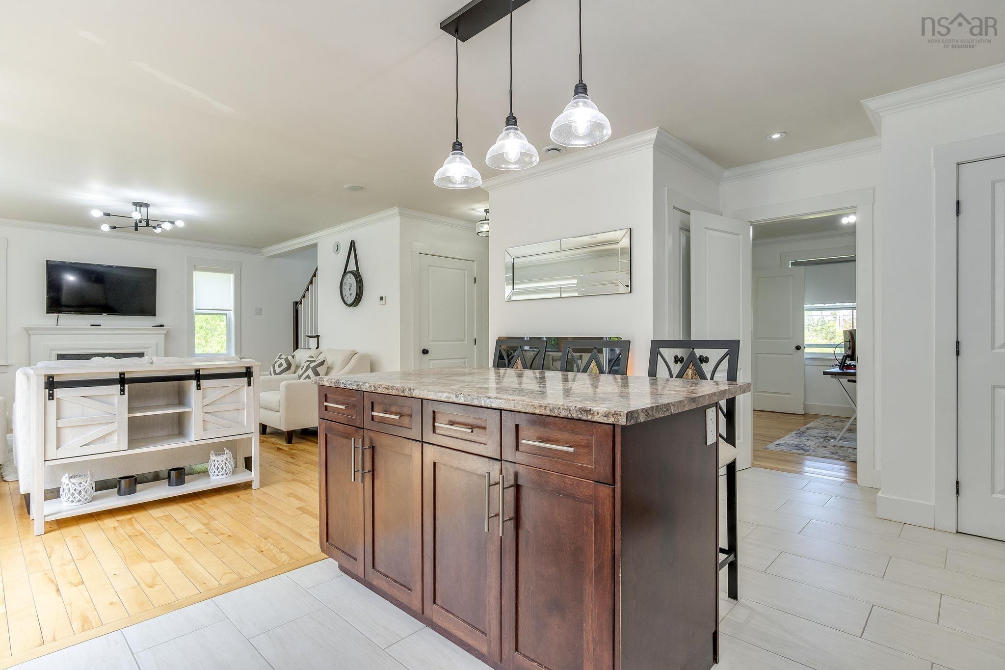 $879,900.00: 3326 Sackville Drive Drive, Upper Sackville