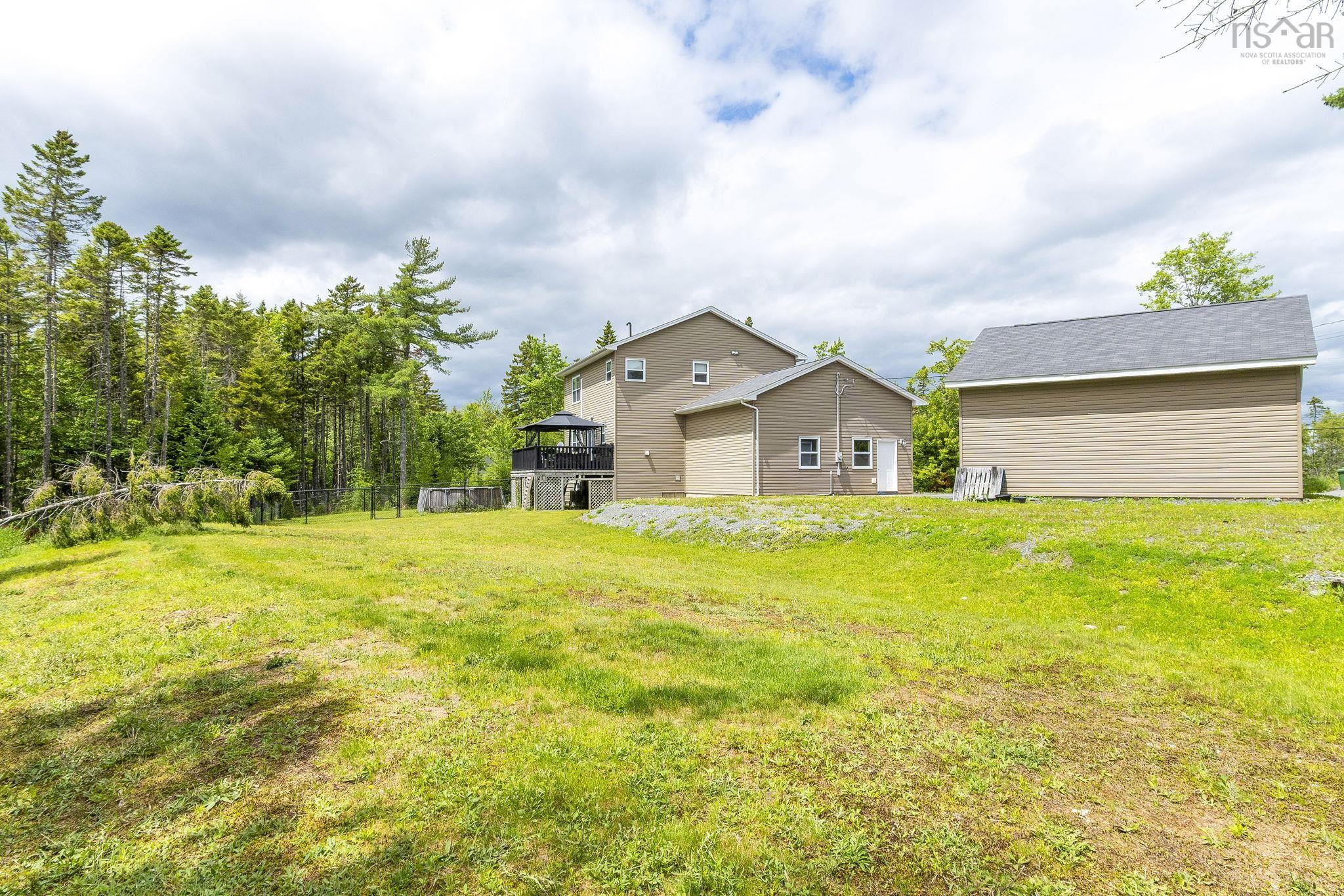 $879,900.00: 3326 Sackville Drive Drive, Upper Sackville