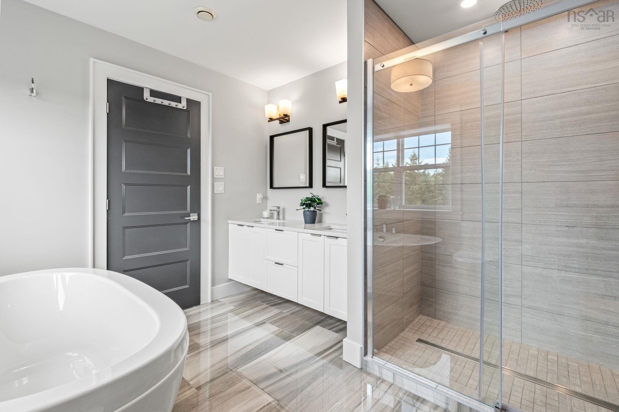 $925,000.00: 15 Poplar Way, Ardoise