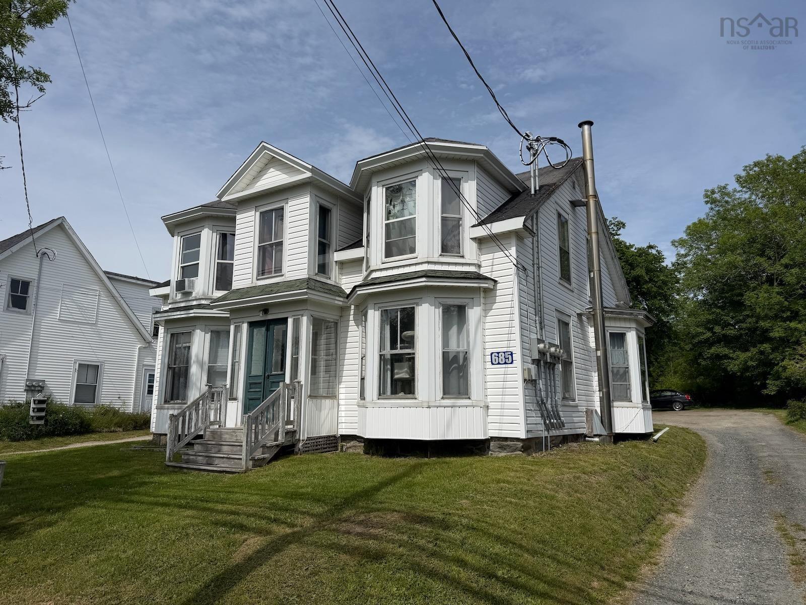 $399,000.00: 685 Main Street, Yarmouth