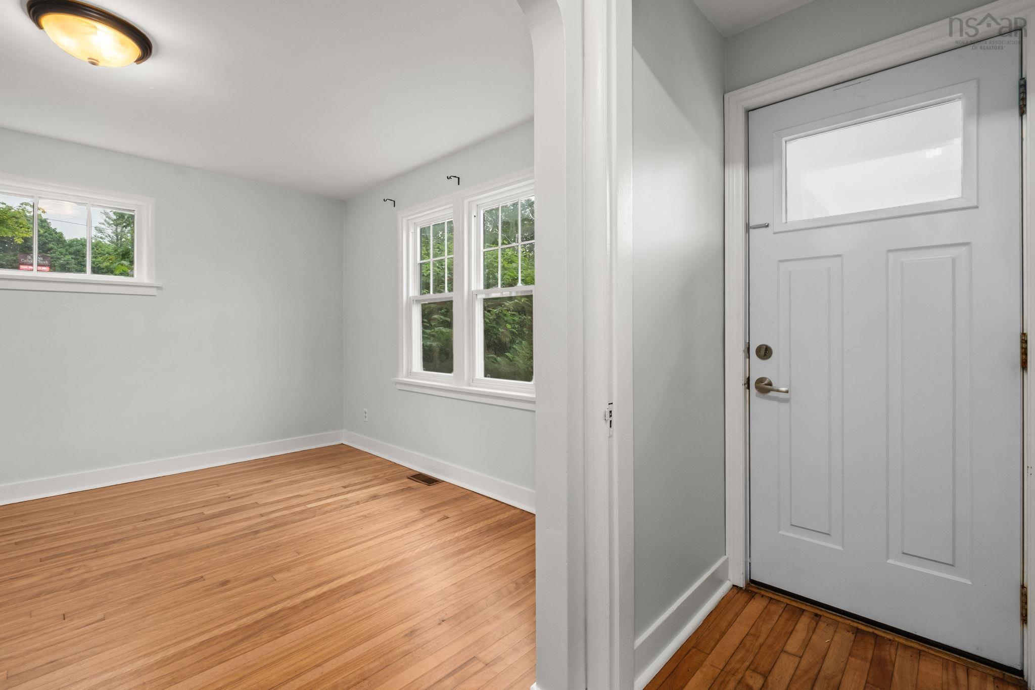$489,900.00: 6921 Chebucto Road, Halifax