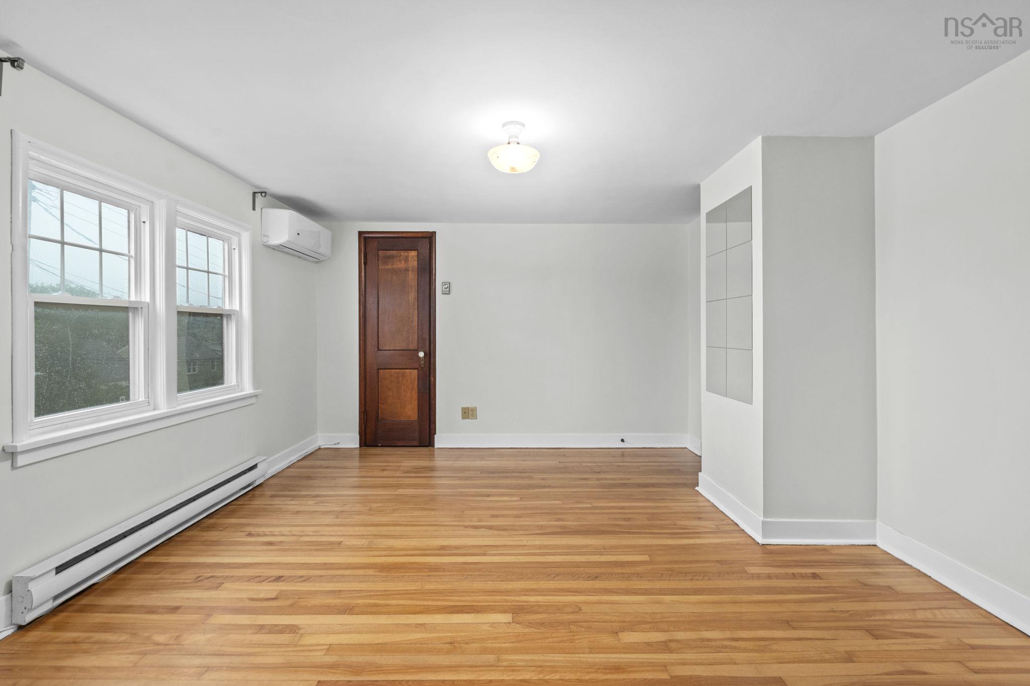 $489,900.00: 6921 Chebucto Road, Halifax