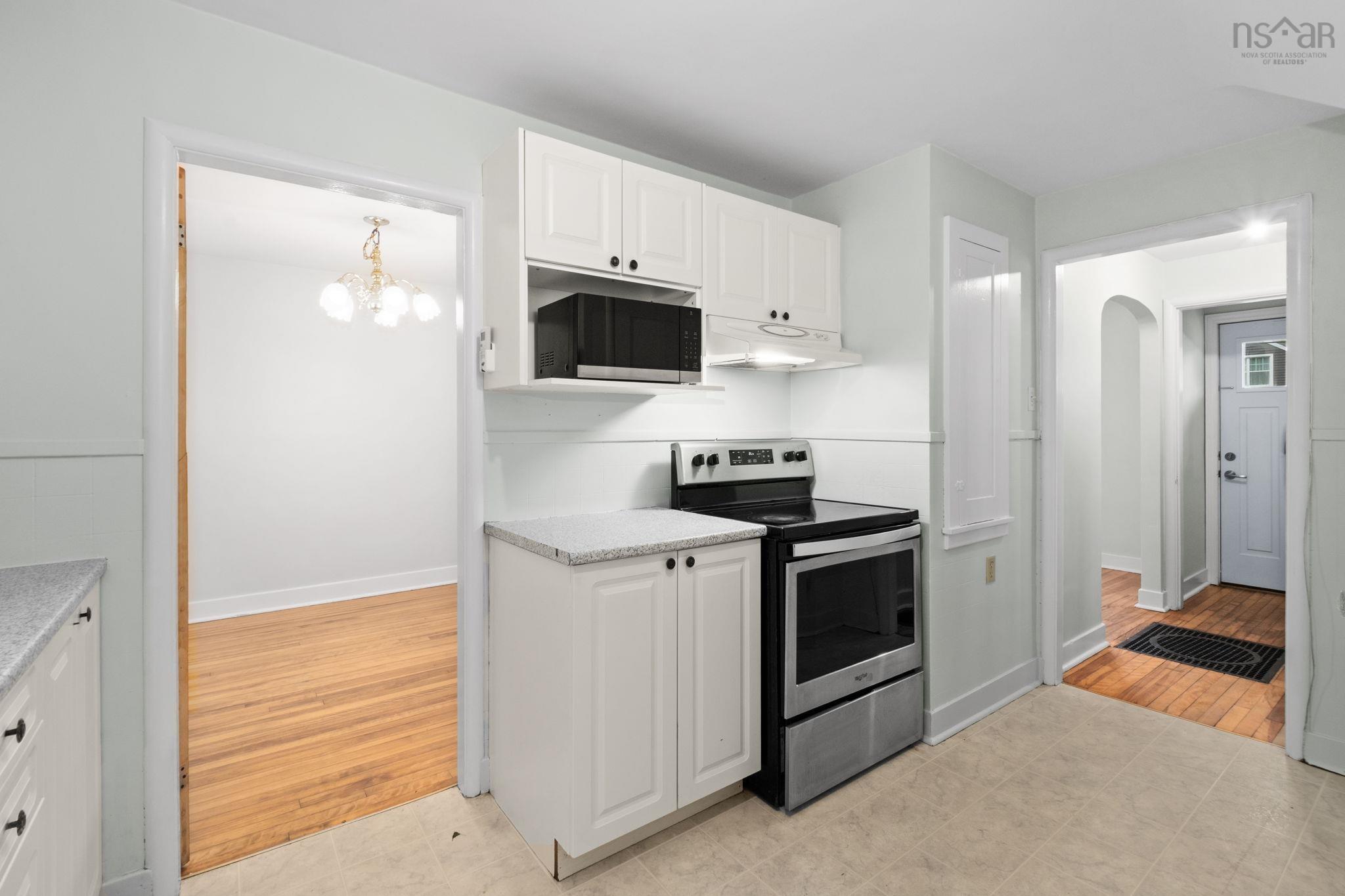$489,900.00: 6921 Chebucto Road, Halifax