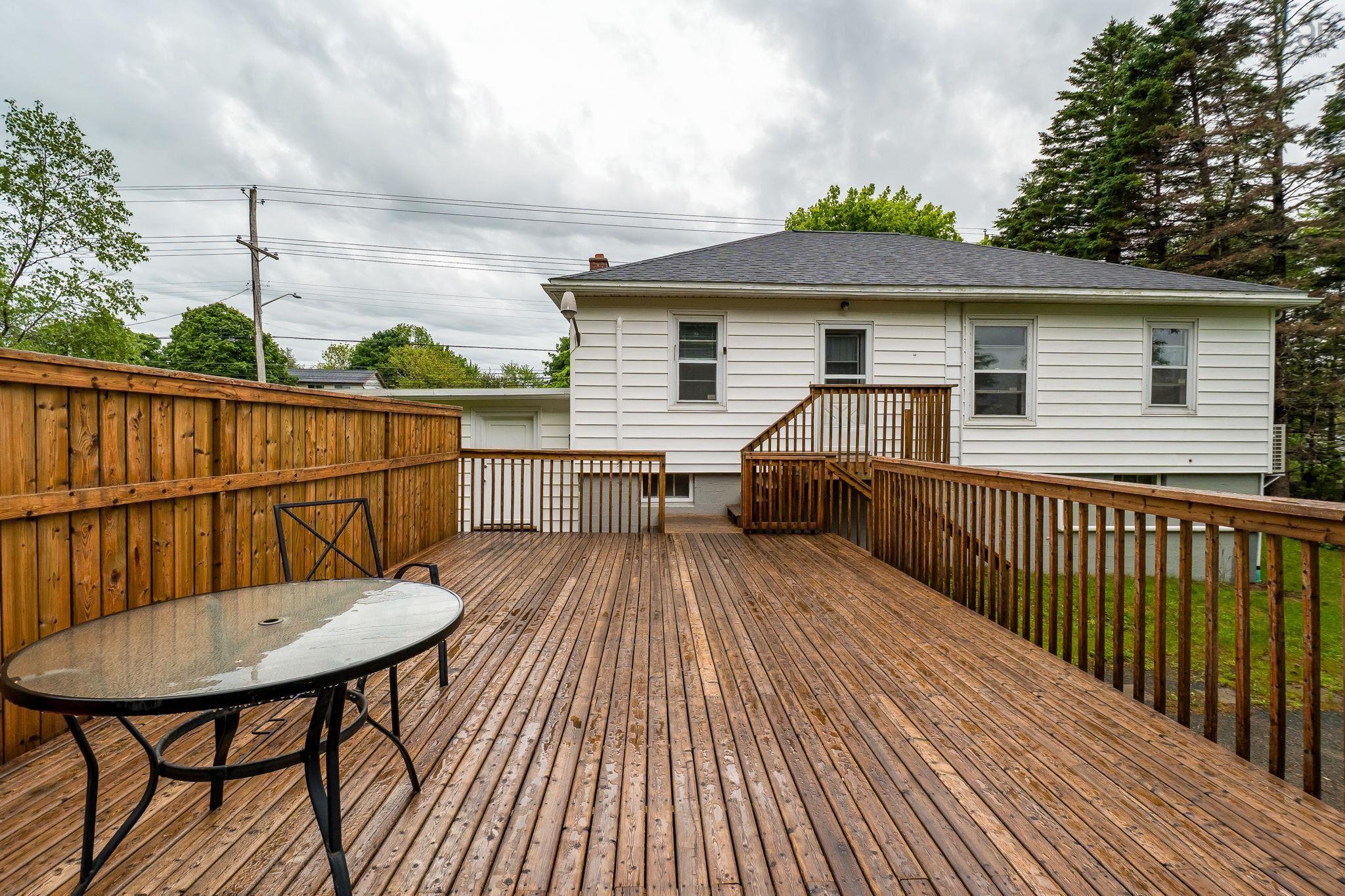 $539,900.00: 712 Herring Cove Road, Spryfield