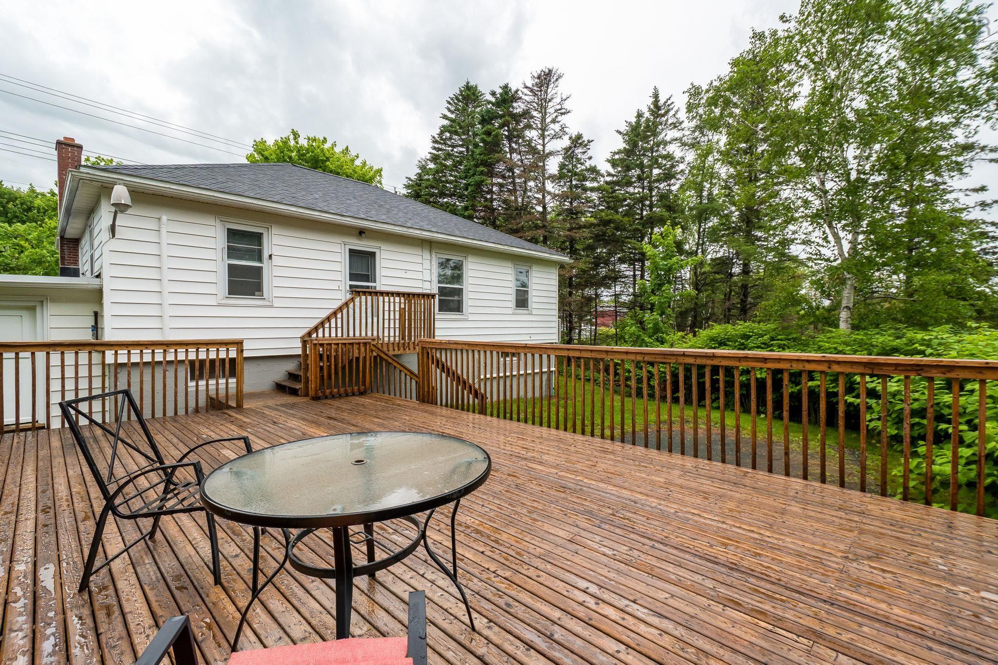 $539,900.00: 712 Herring Cove Road, Spryfield