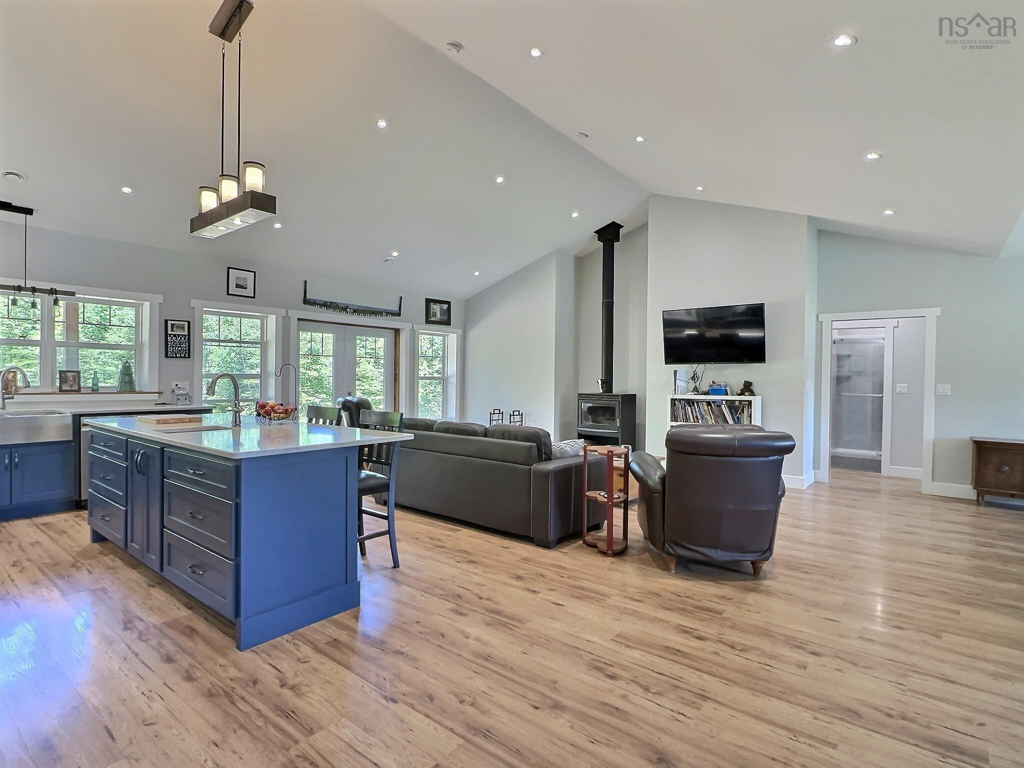 $799,000.00: 1020 Shortts Lake West Road, Shortts Lake
