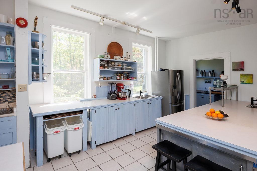 $1,998,000.00: 494 St George Street, Annapolis Royal