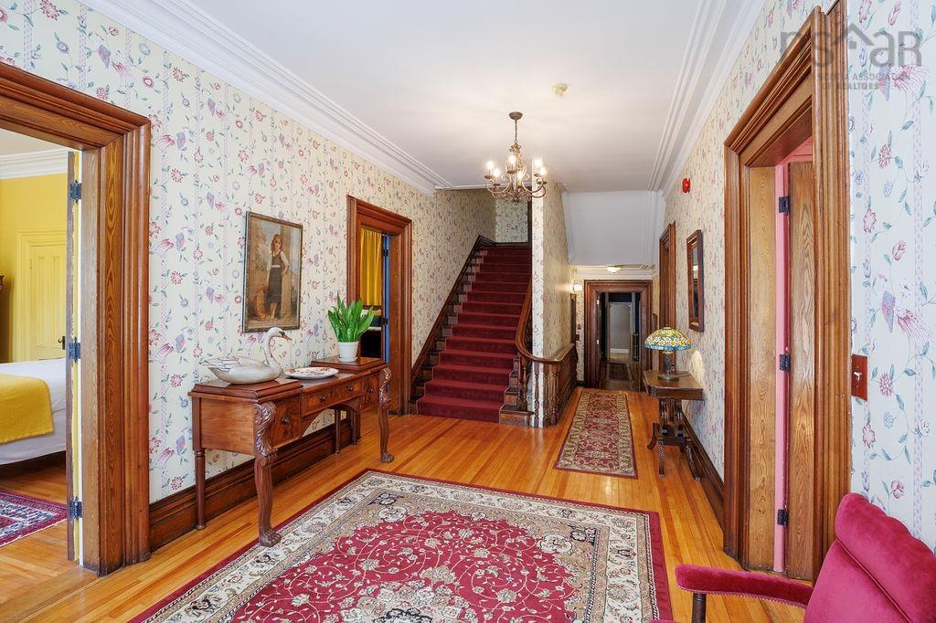 $1,998,000.00: 494 St George Street, Annapolis Royal
