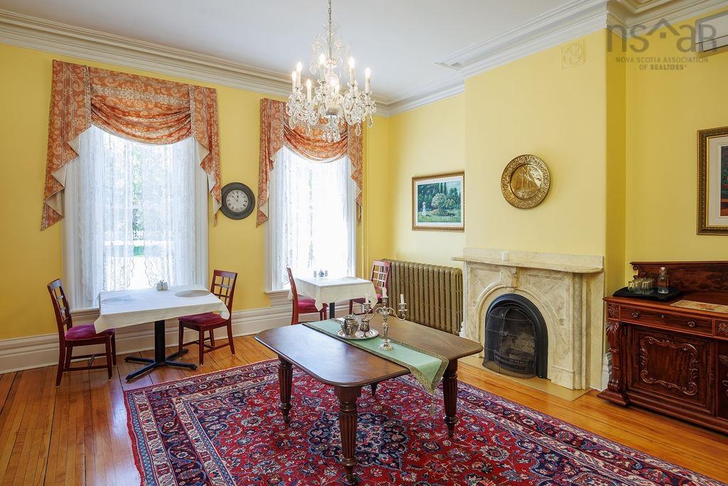 $1,998,000.00: 494 St George Street, Annapolis Royal