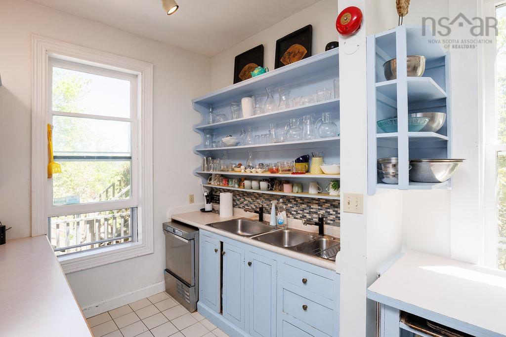 $1,998,000.00: 494 St George Street, Annapolis Royal