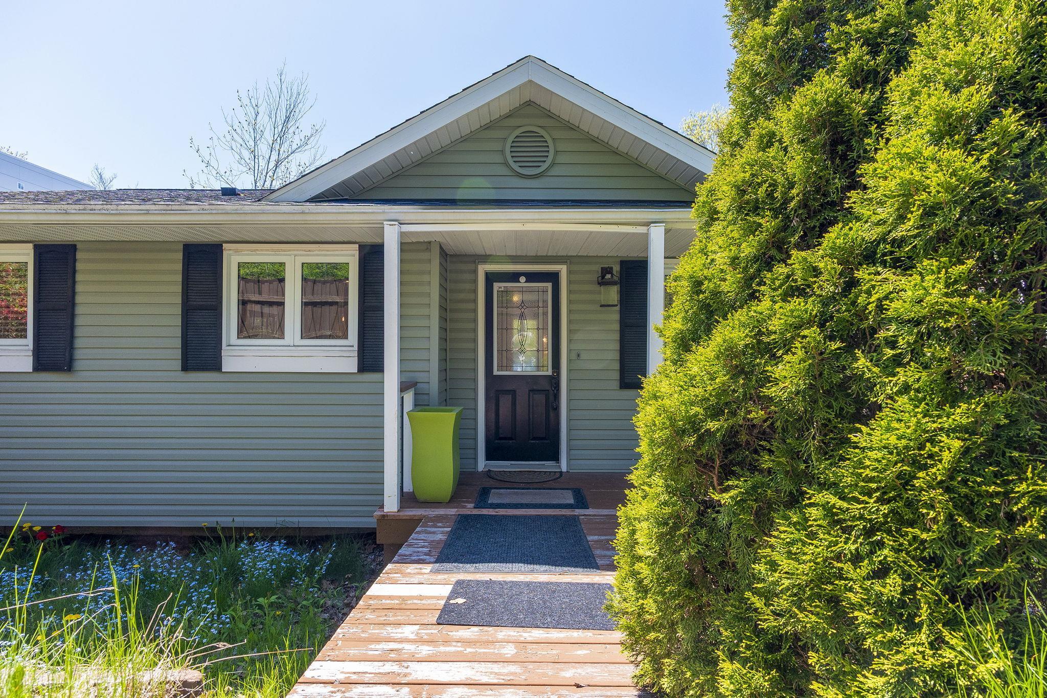 $1,500,000.00: 4103 Highway 2 Highway, Wellington