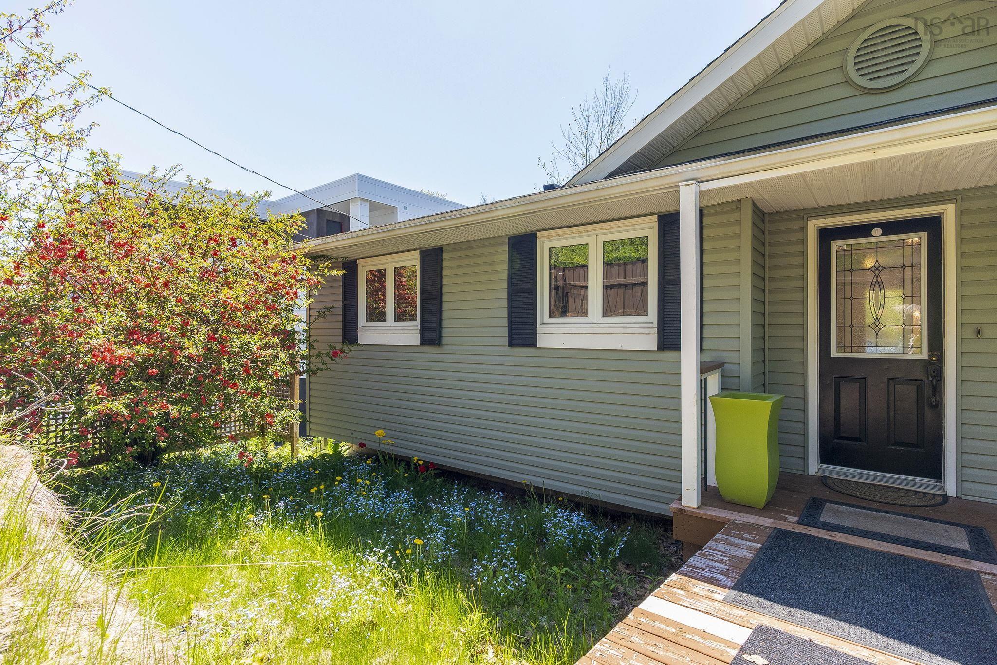 $1,500,000.00: 4103 Highway 2 Highway, Wellington