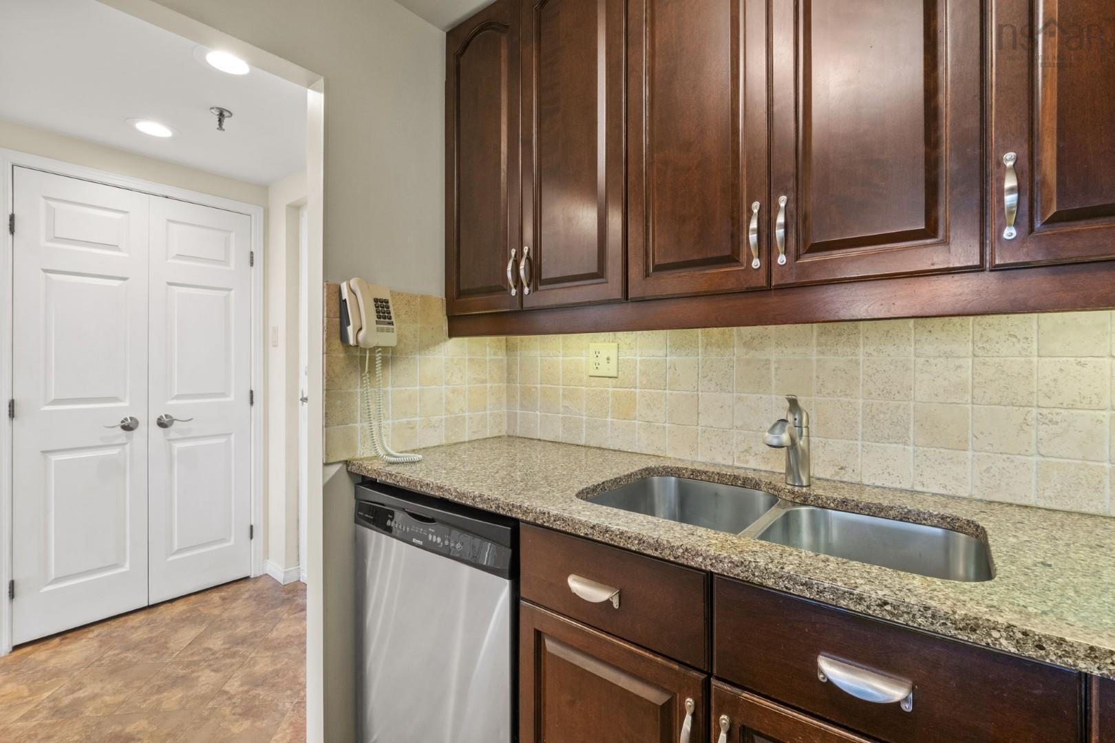 $399,900.00: 910 30 Brookdale Crescent, Dartmouth