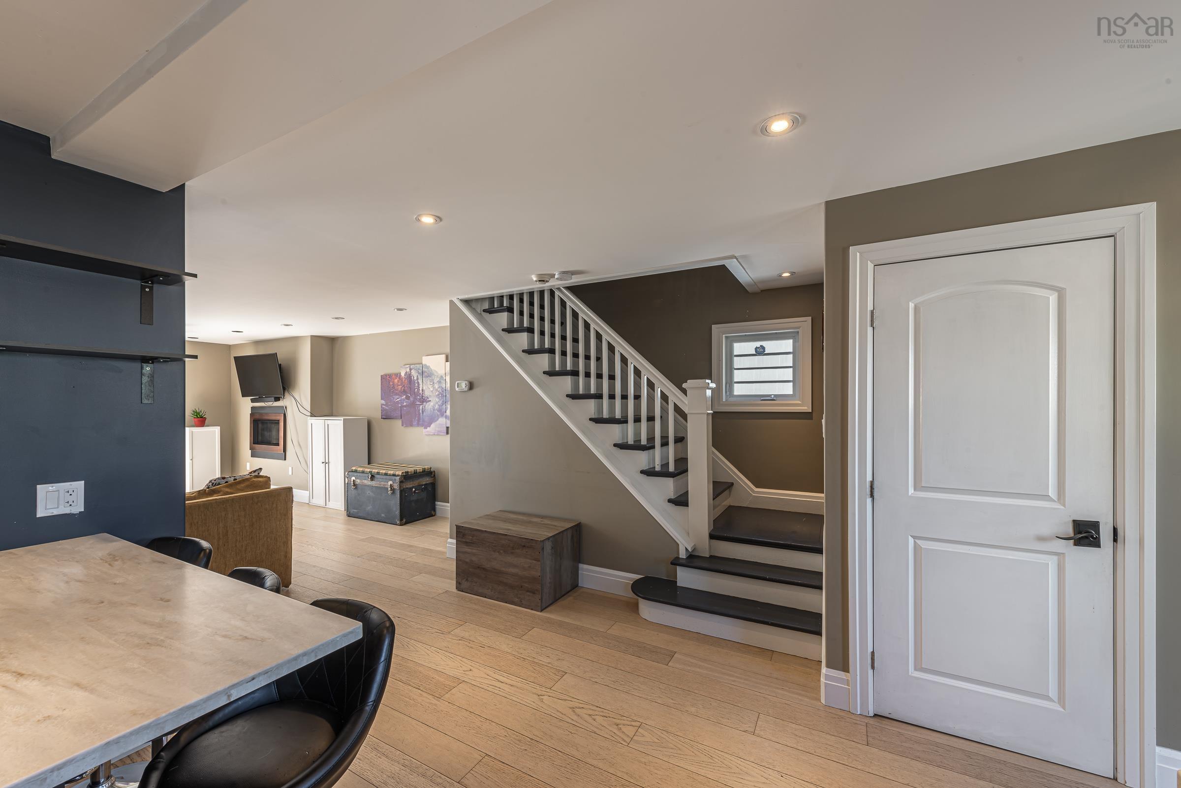 $714,900.00: 6034 Leeds, Halifax Peninsula