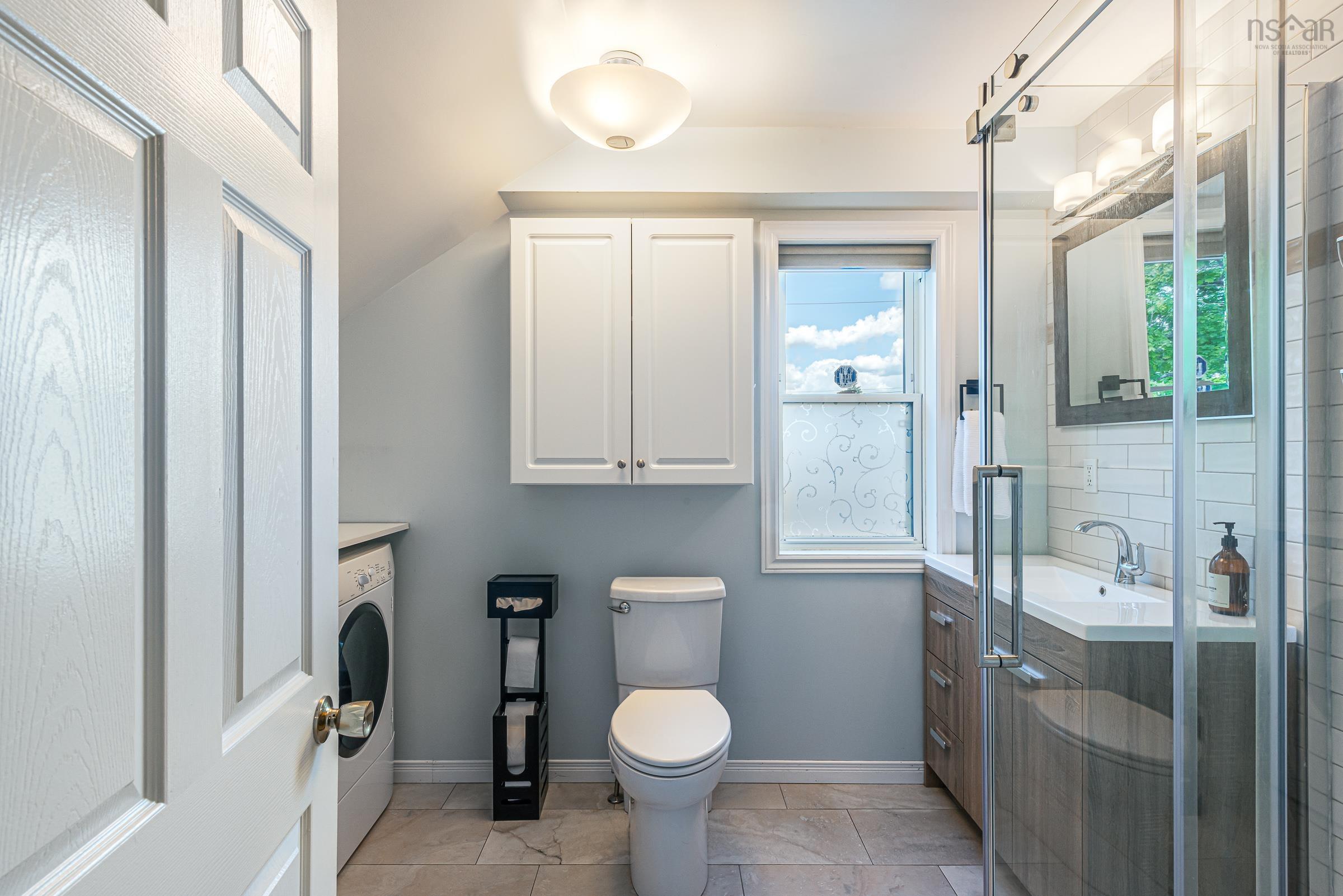 $714,900.00: 6034 Leeds, Halifax Peninsula
