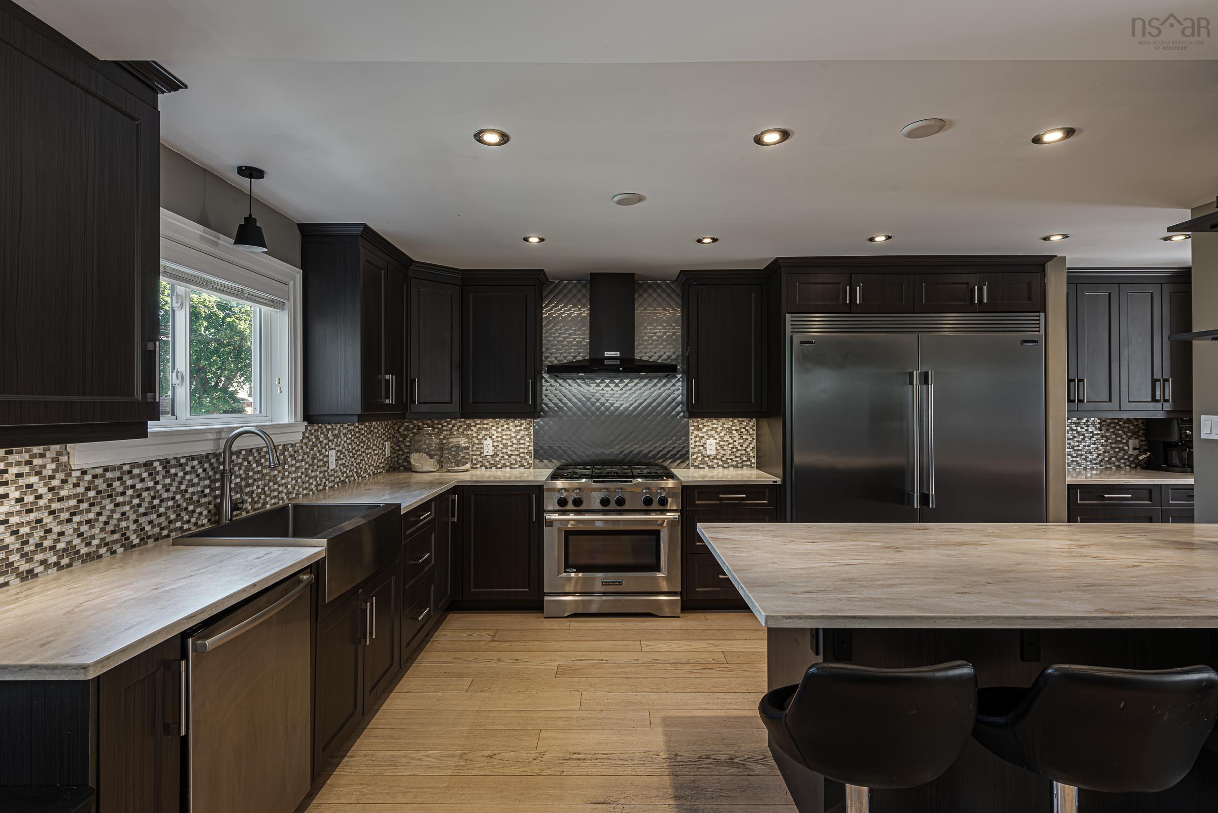 $714,900.00: 6034 Leeds, Halifax Peninsula