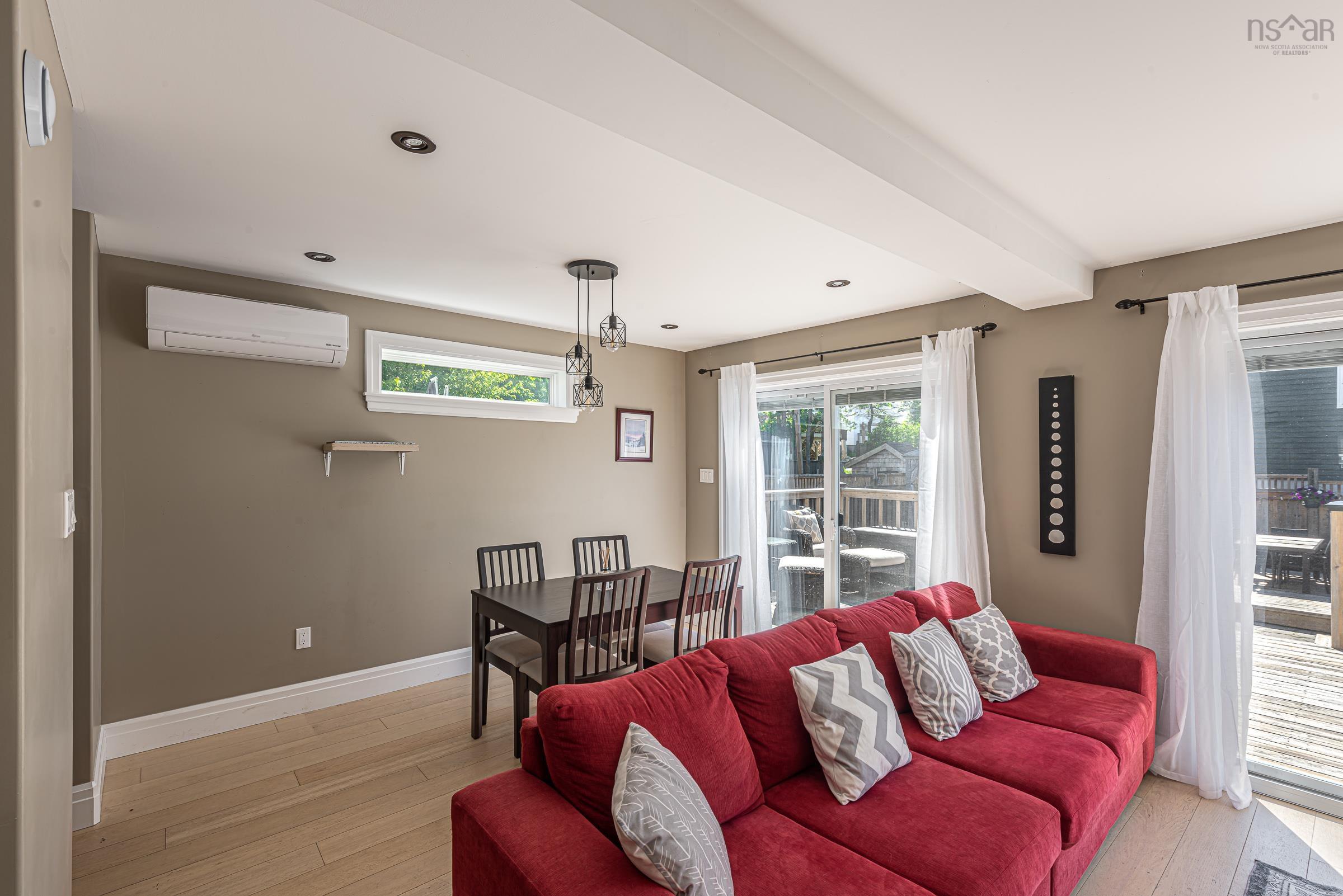 $714,900.00: 6034 Leeds, Halifax Peninsula