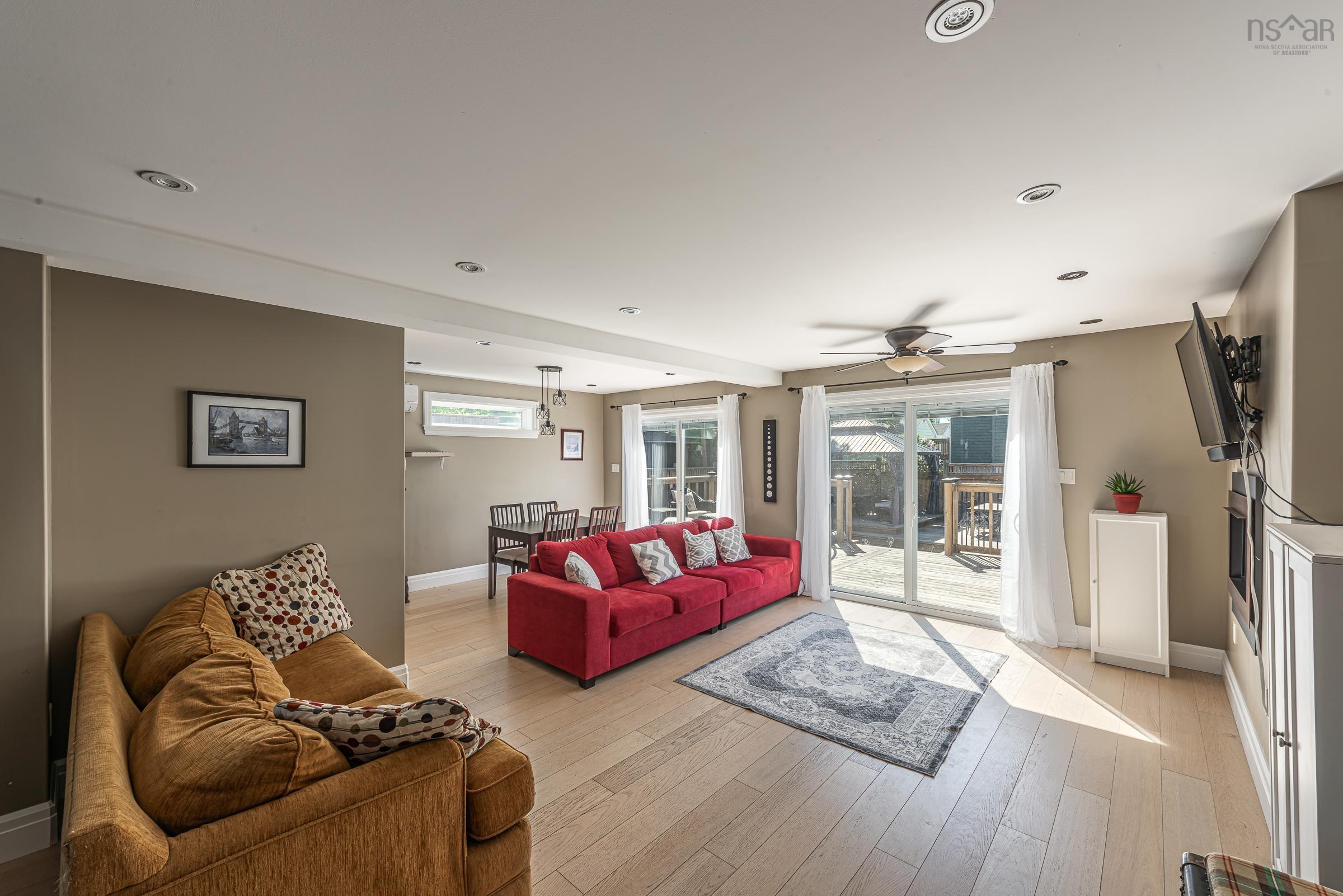 $714,900.00: 6034 Leeds, Halifax Peninsula