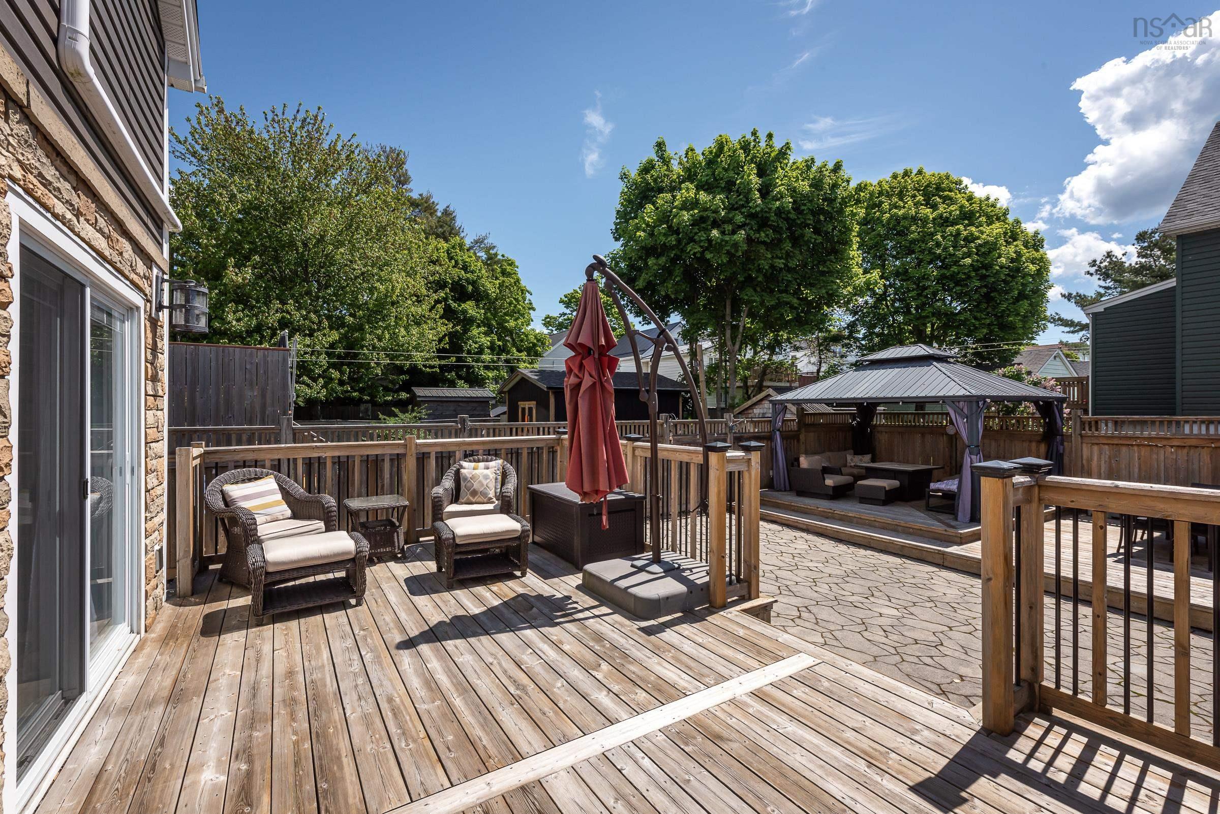 $714,900.00: 6034 Leeds, Halifax Peninsula