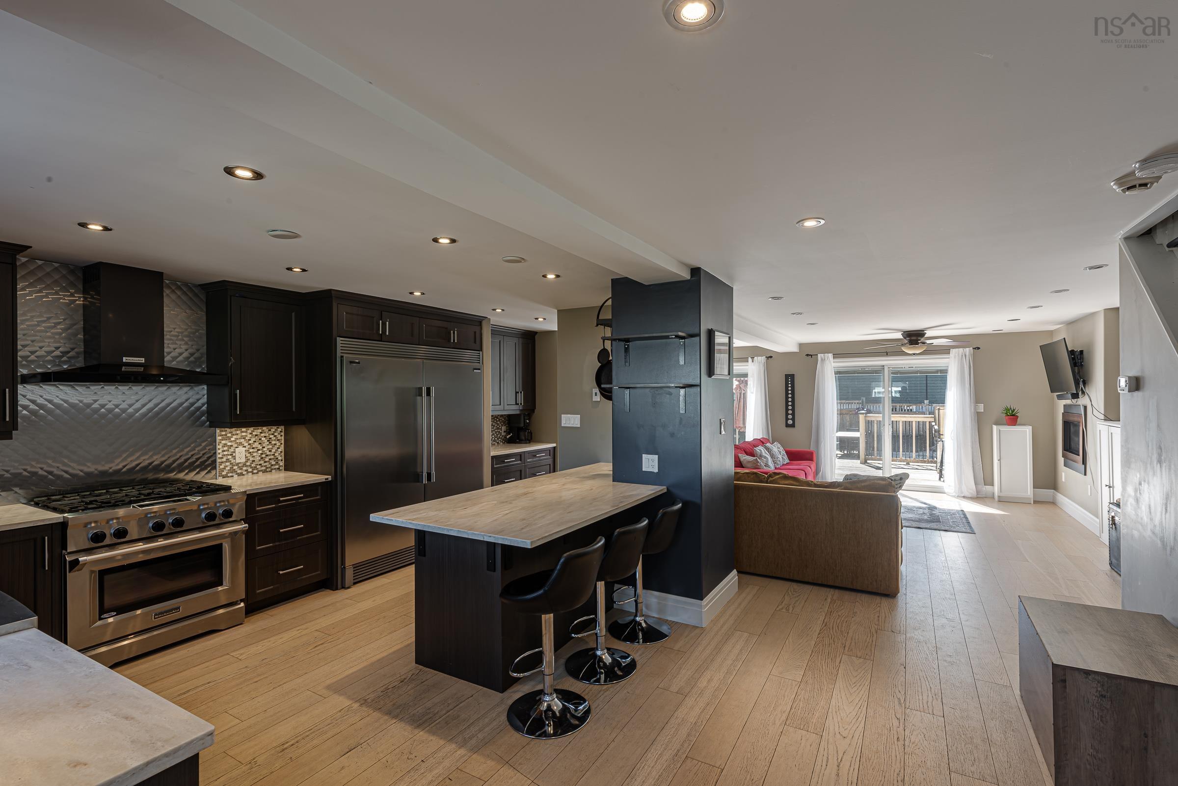 $714,900.00: 6034 Leeds, Halifax Peninsula