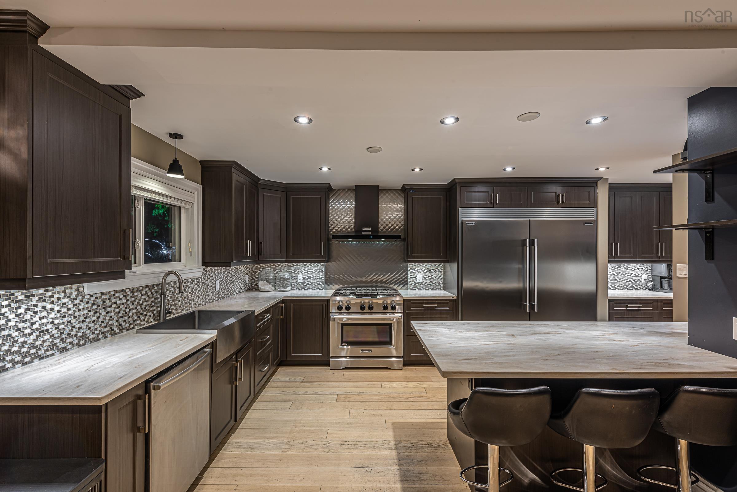 $714,900.00: 6034 Leeds, Halifax Peninsula