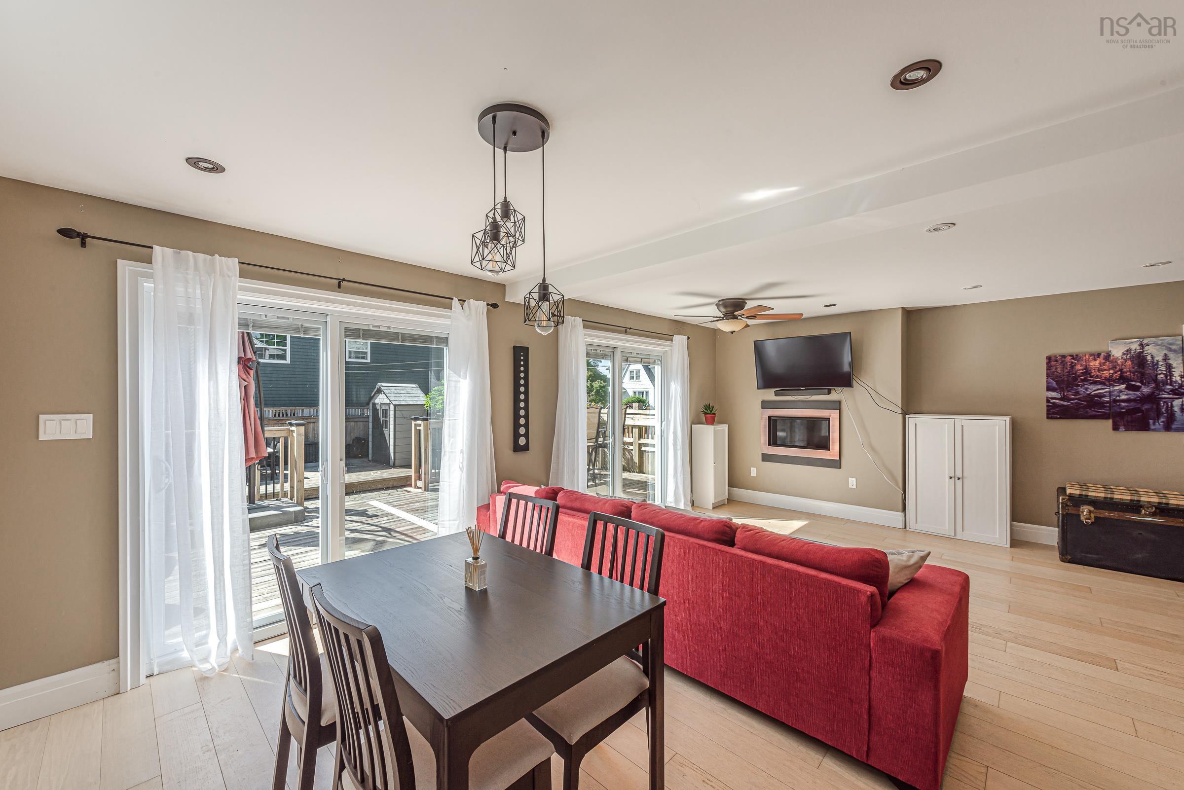 $714,900.00: 6034 Leeds, Halifax Peninsula
