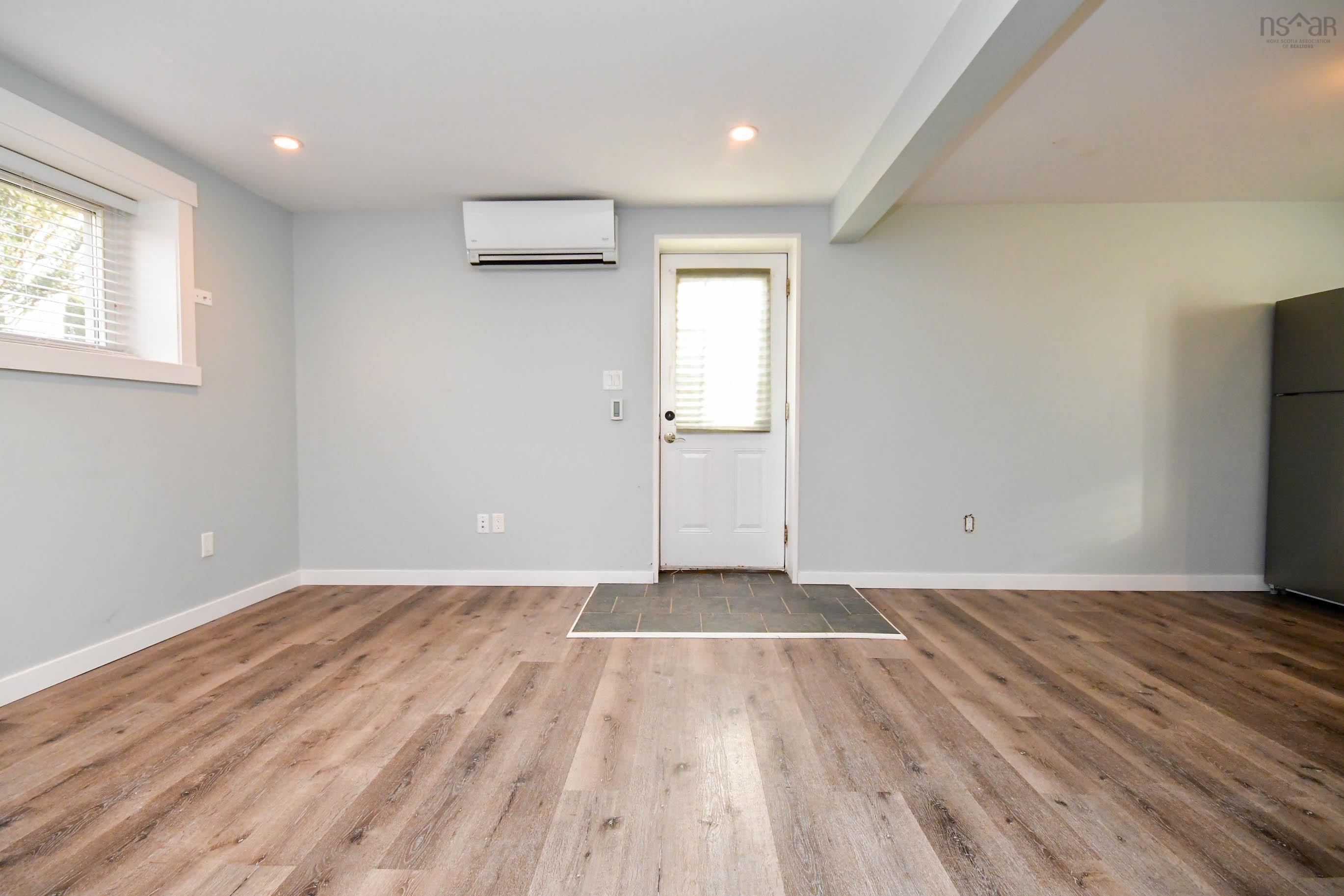 $589,900.00: 184 Lockview Road, Fall River