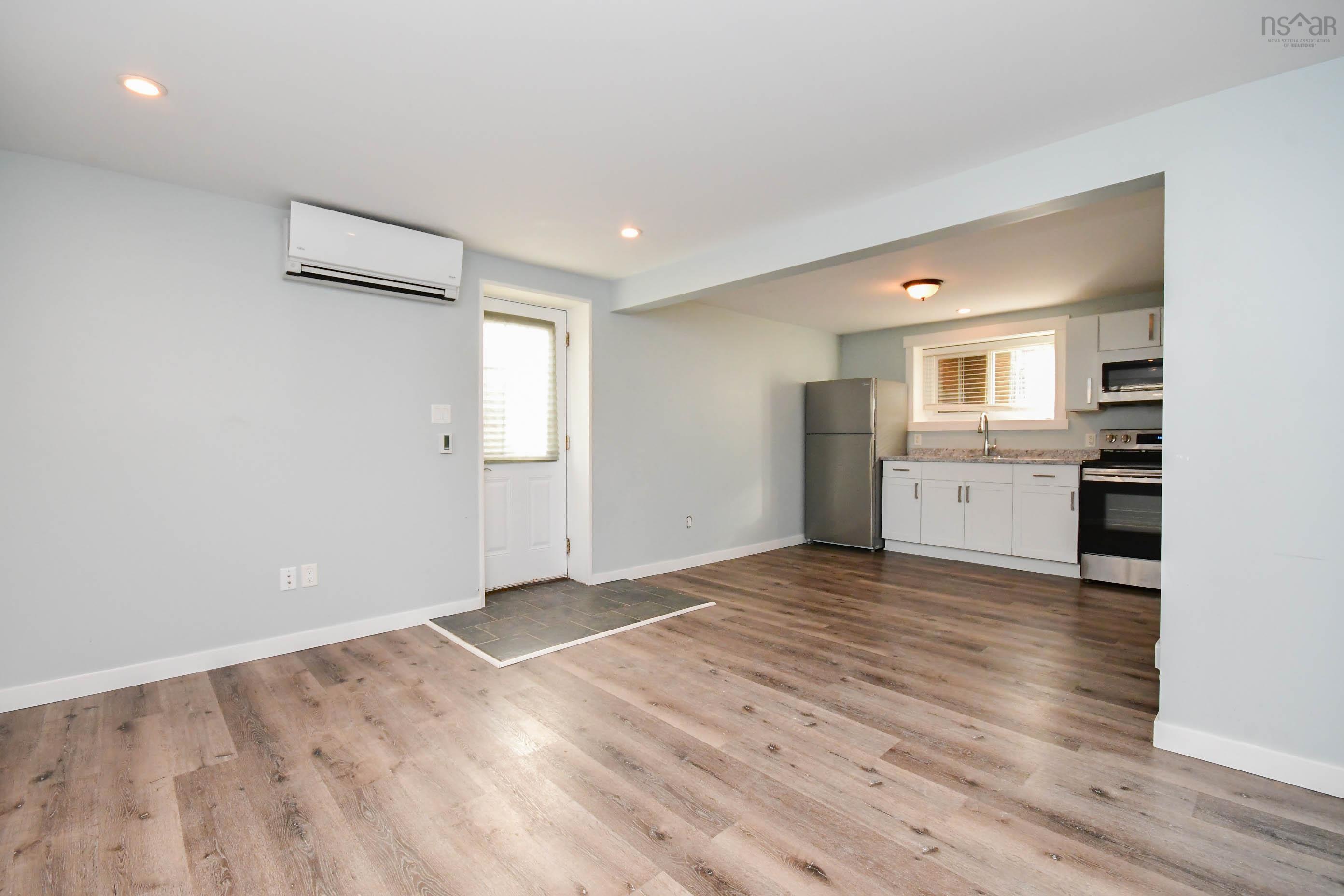 $589,900.00: 184 Lockview Road, Fall River