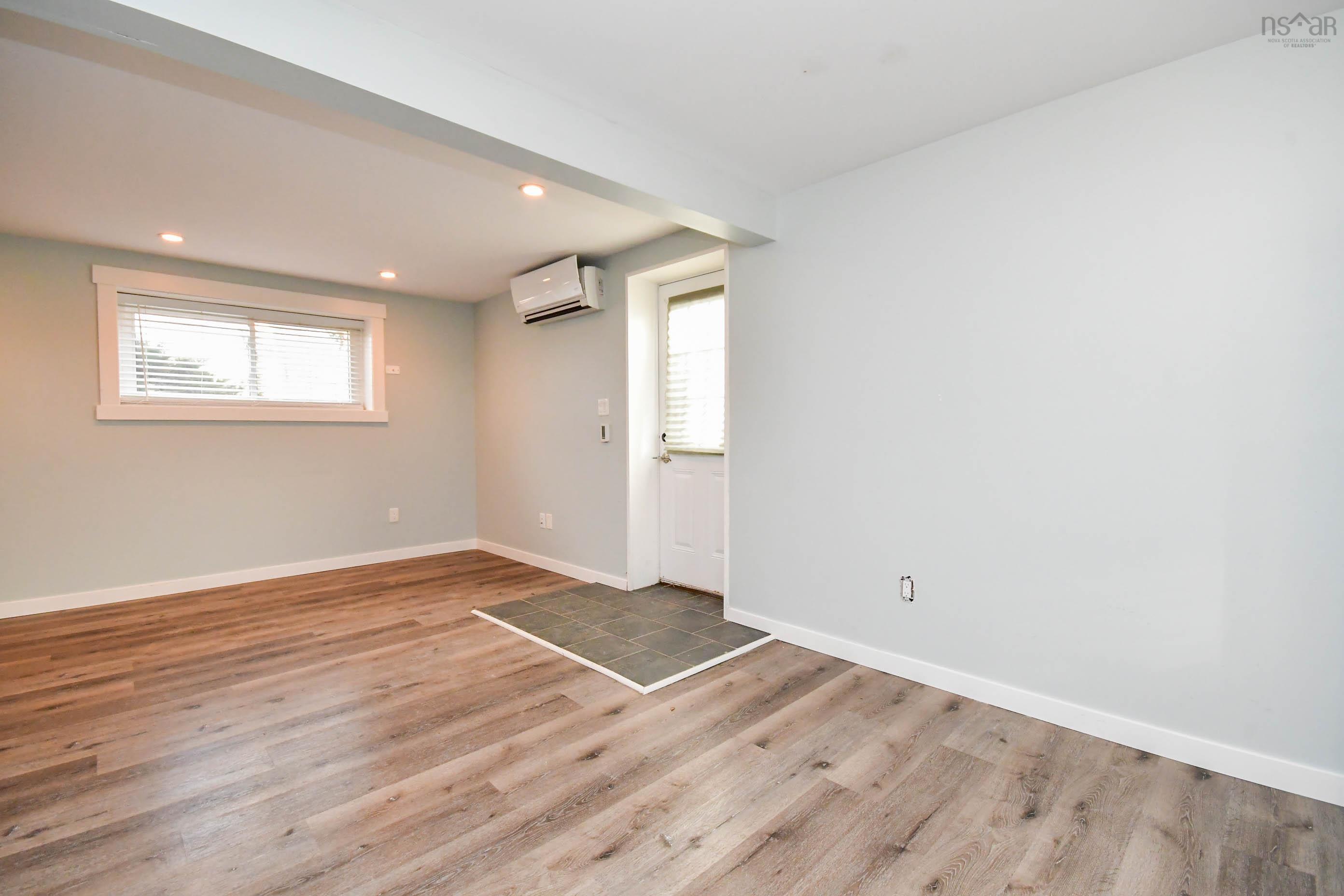 $589,900.00: 184 Lockview Road, Fall River