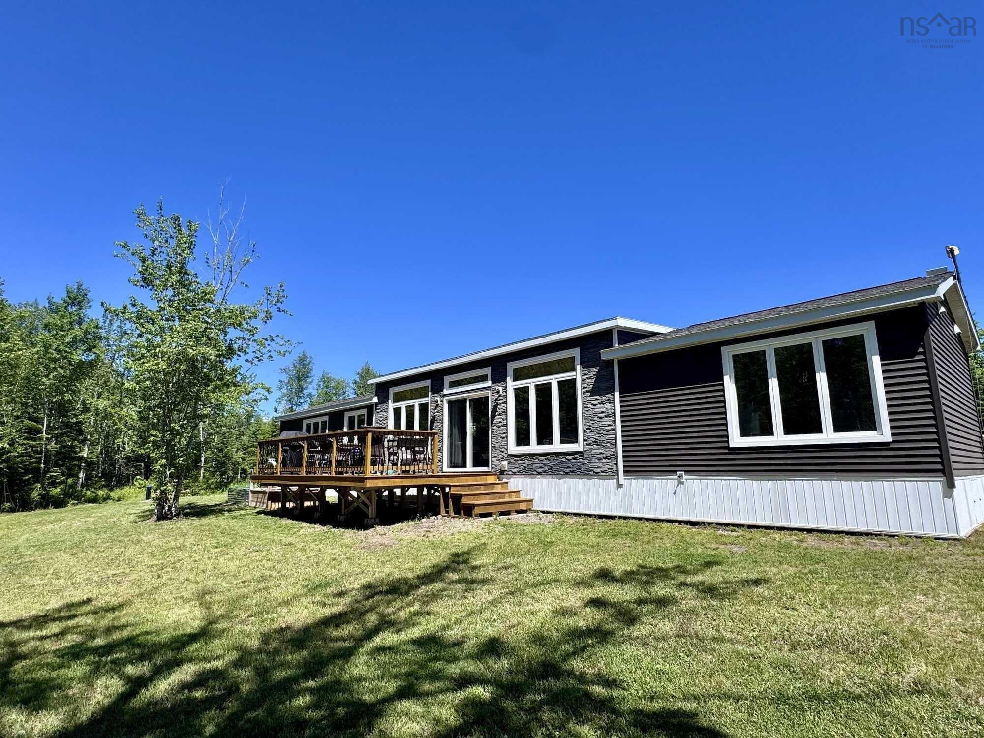 $525,000.00: 934 Loch Broom Loop, Loch Broom