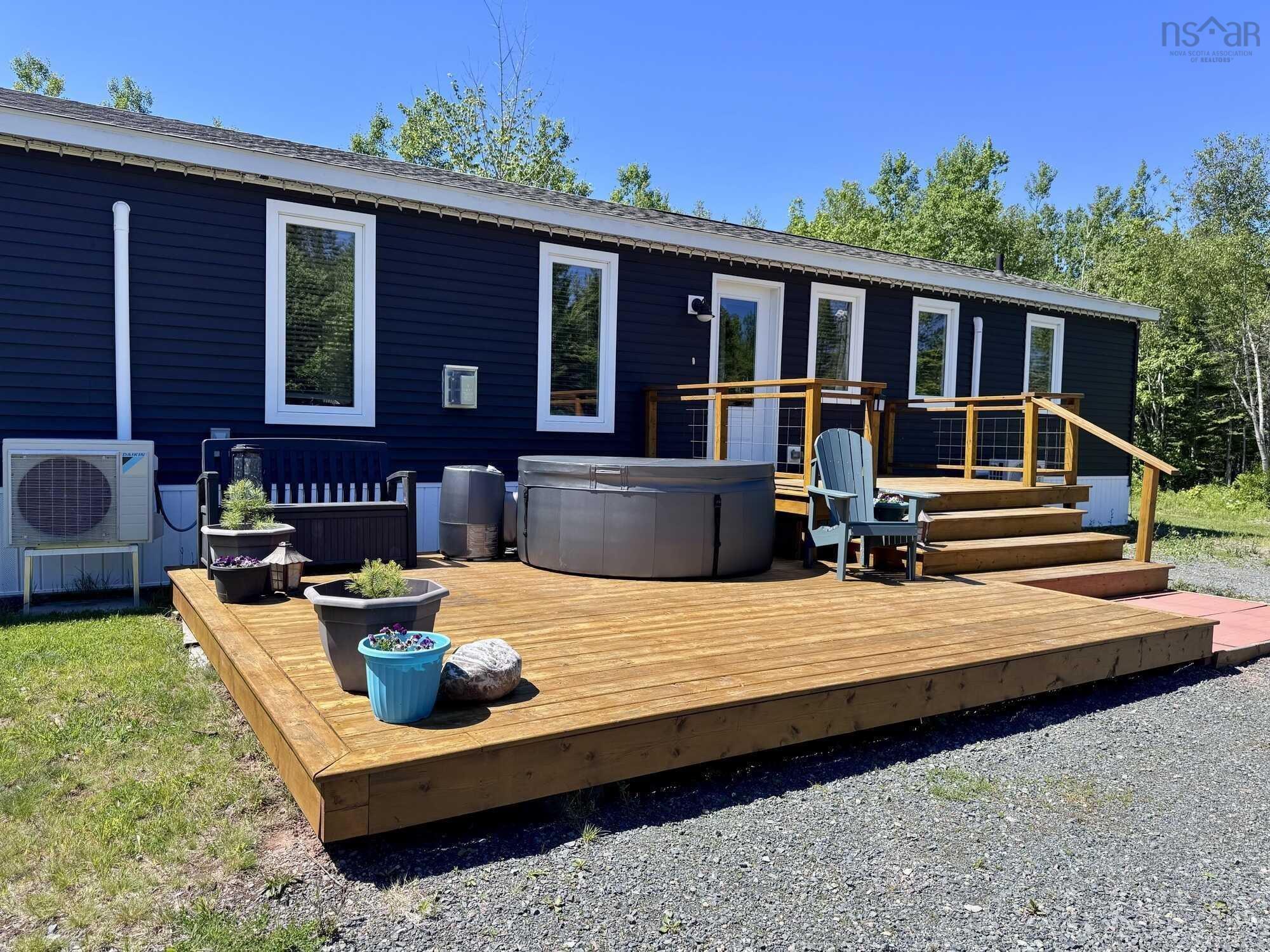 $525,000.00: 934 Loch Broom Loop, Loch Broom