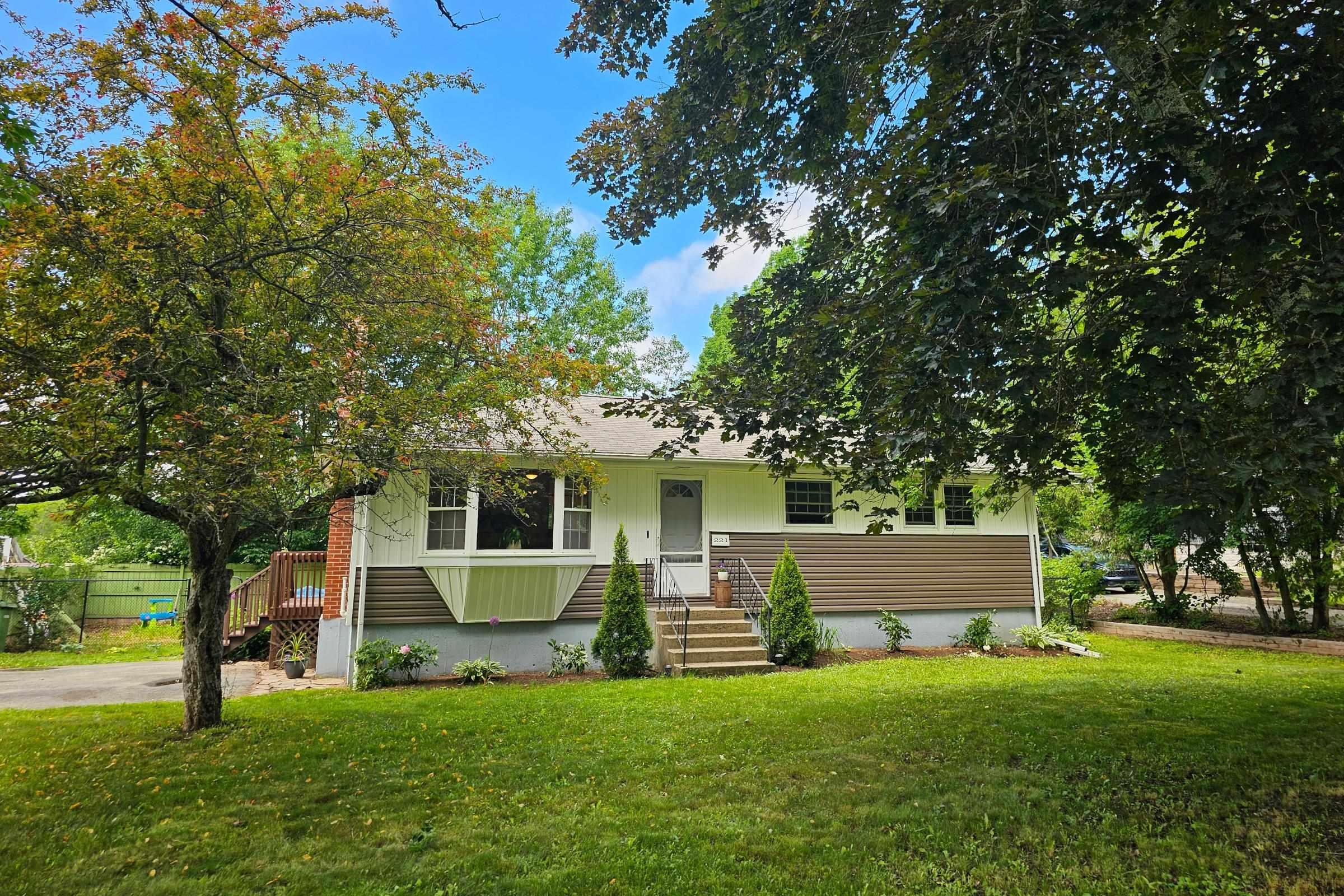 $310,000.00: 221 Main Street, Middleton