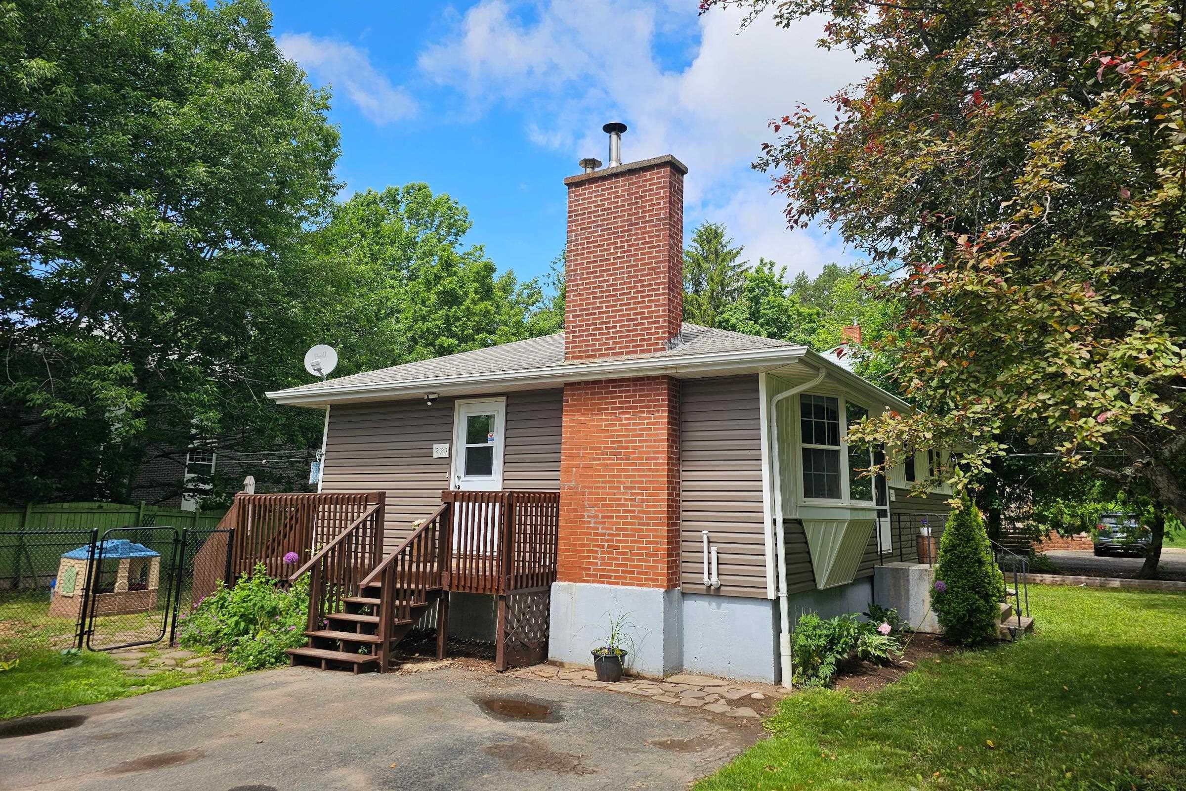 $310,000.00: 221 Main Street, Middleton