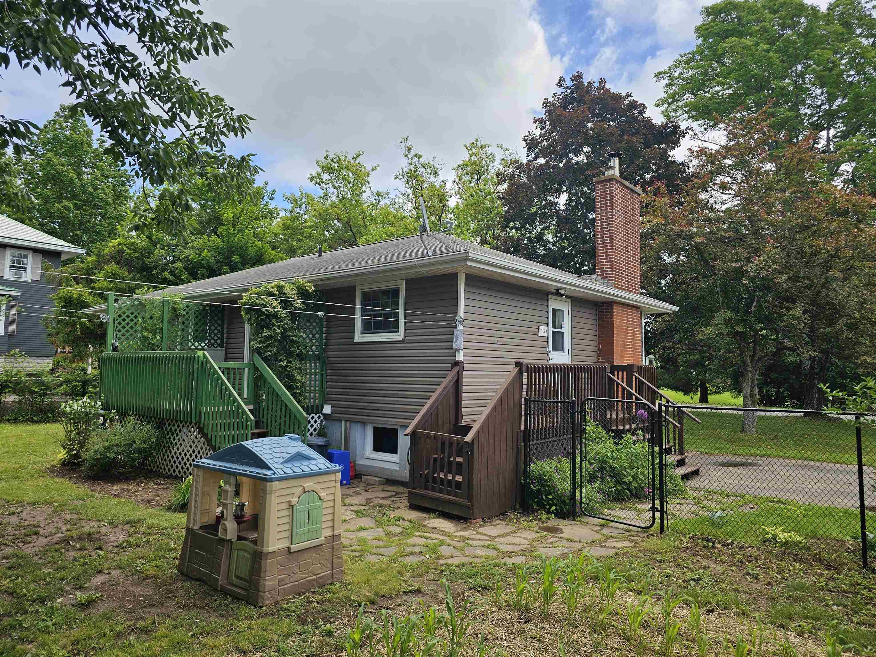 $310,000.00: 221 Main Street, Middleton