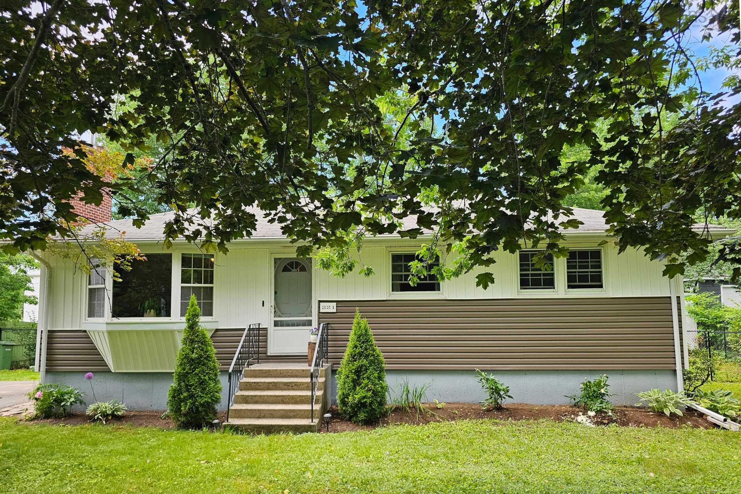 $310,000.00: 221 Main Street, Middleton