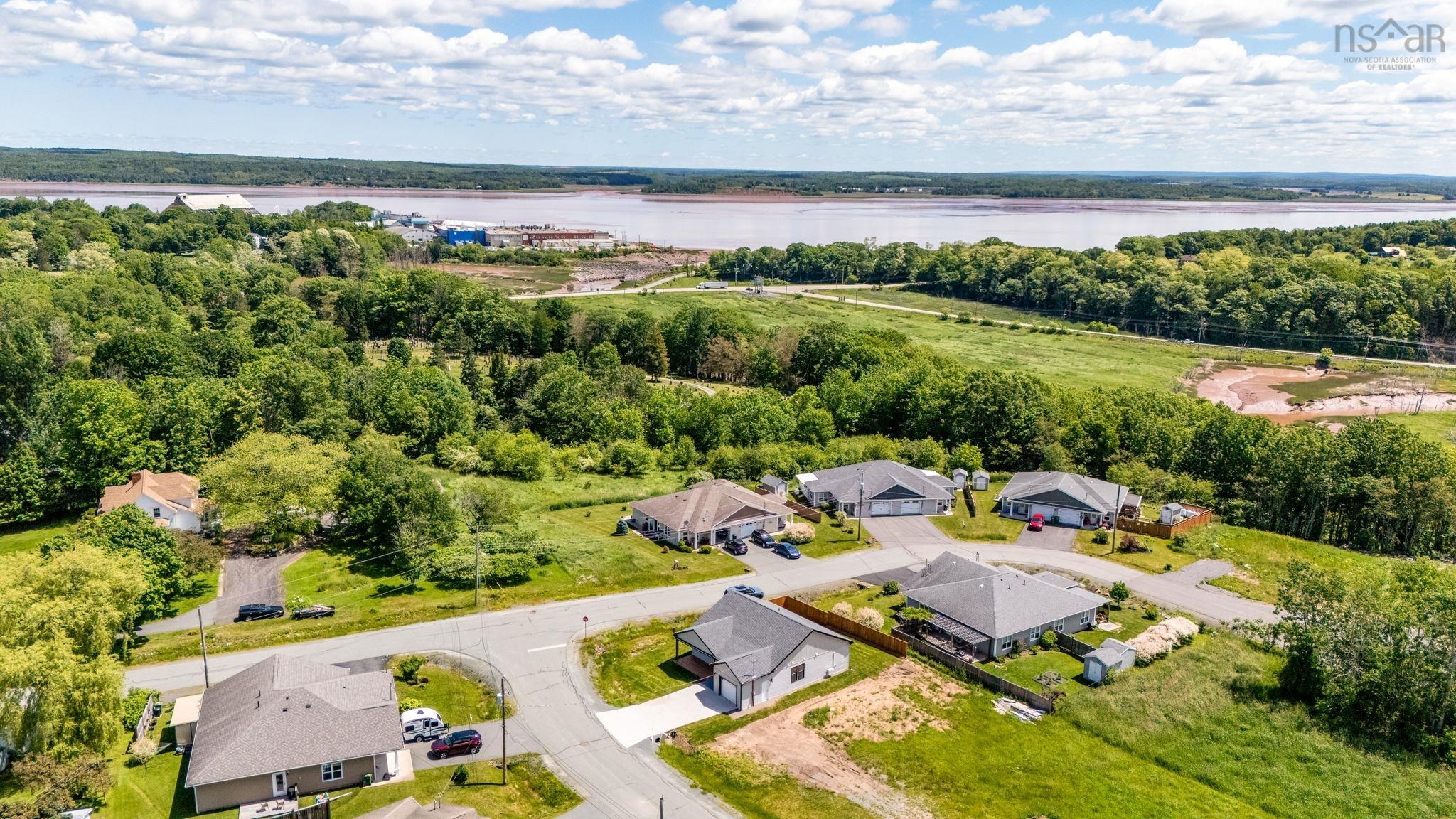 $499,900.00: 5 McCully Crescent, Hantsport